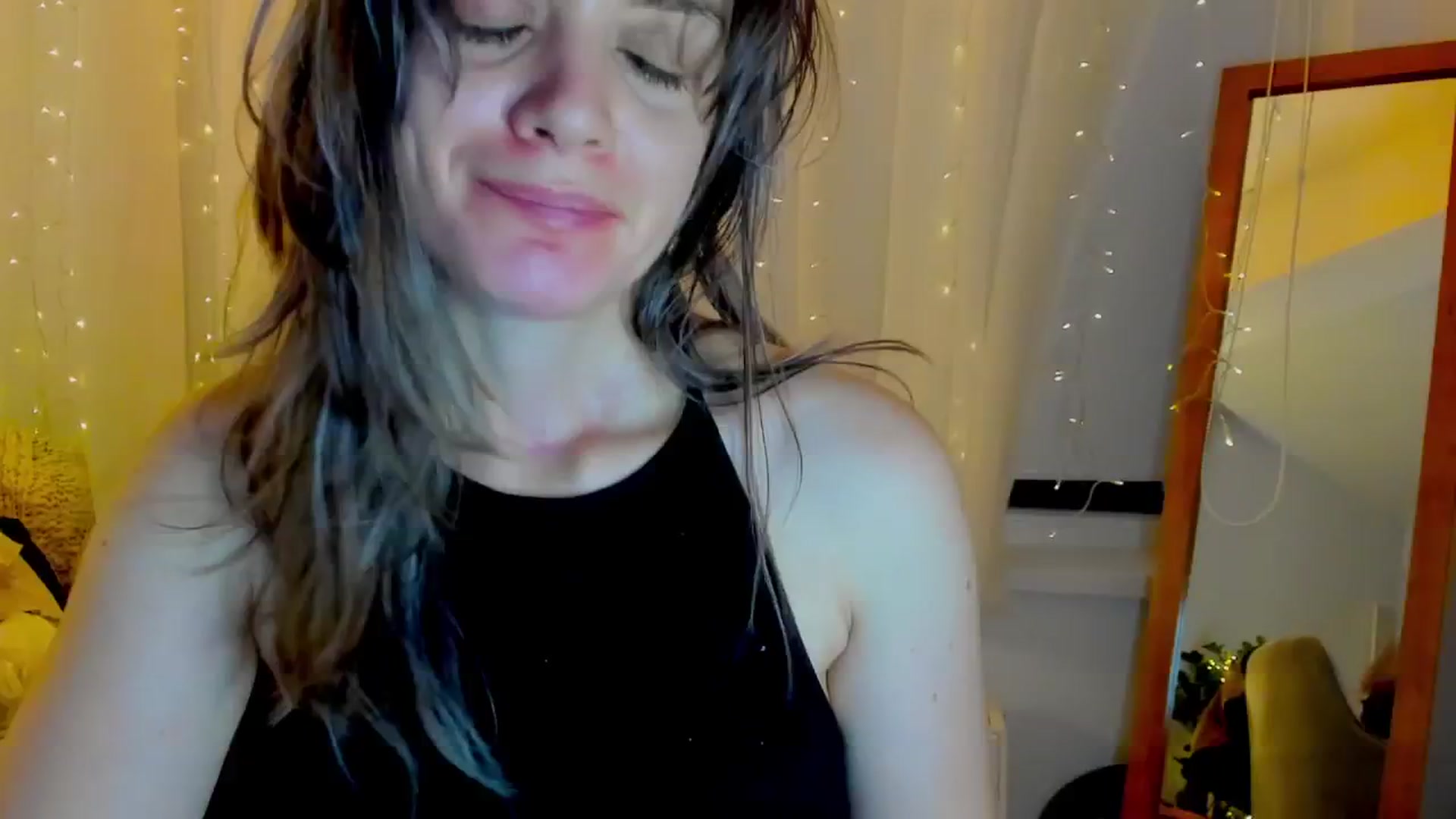 Gallery image thumbnail from FluffinRayRay's myfreecams stream on, 08/18/2024, 03:25 image 9 of 20