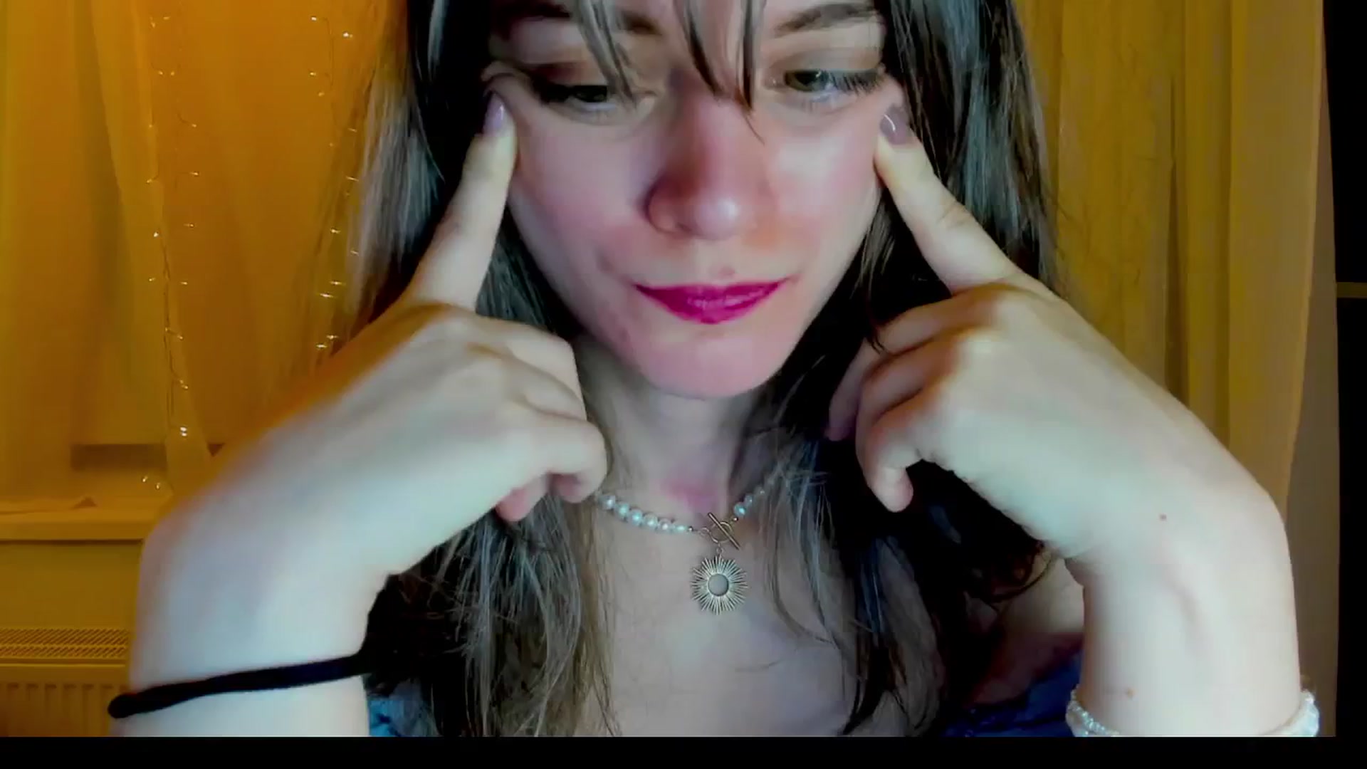 Gallery image thumbnail from FluffinRayRay's myfreecams stream on, 08/21/2024, 02:33 image 17 of 20