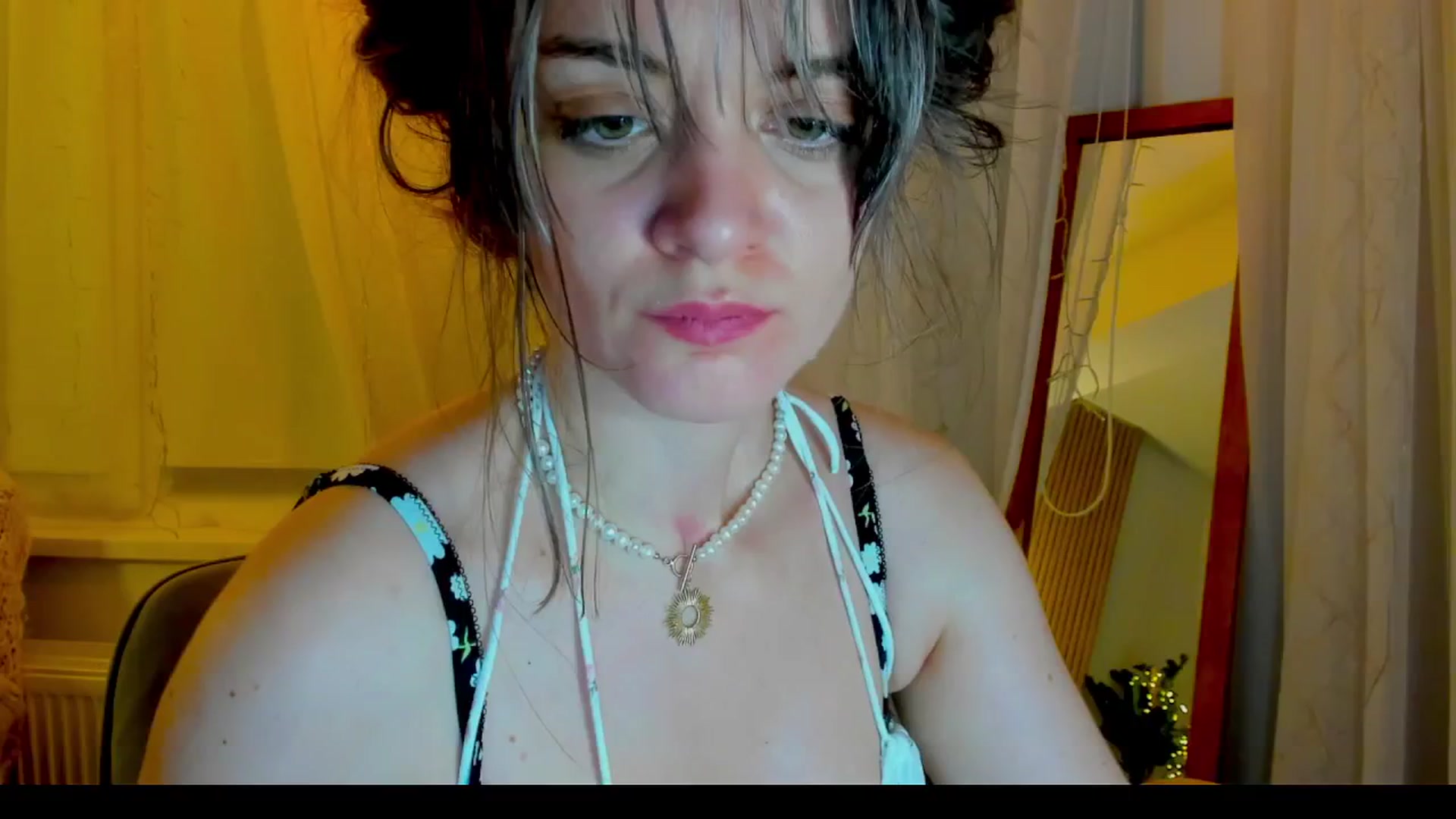 Gallery image thumbnail from FluffinRayRay's myfreecams stream on, 08/23/2024, 03:20 image 7 of 20