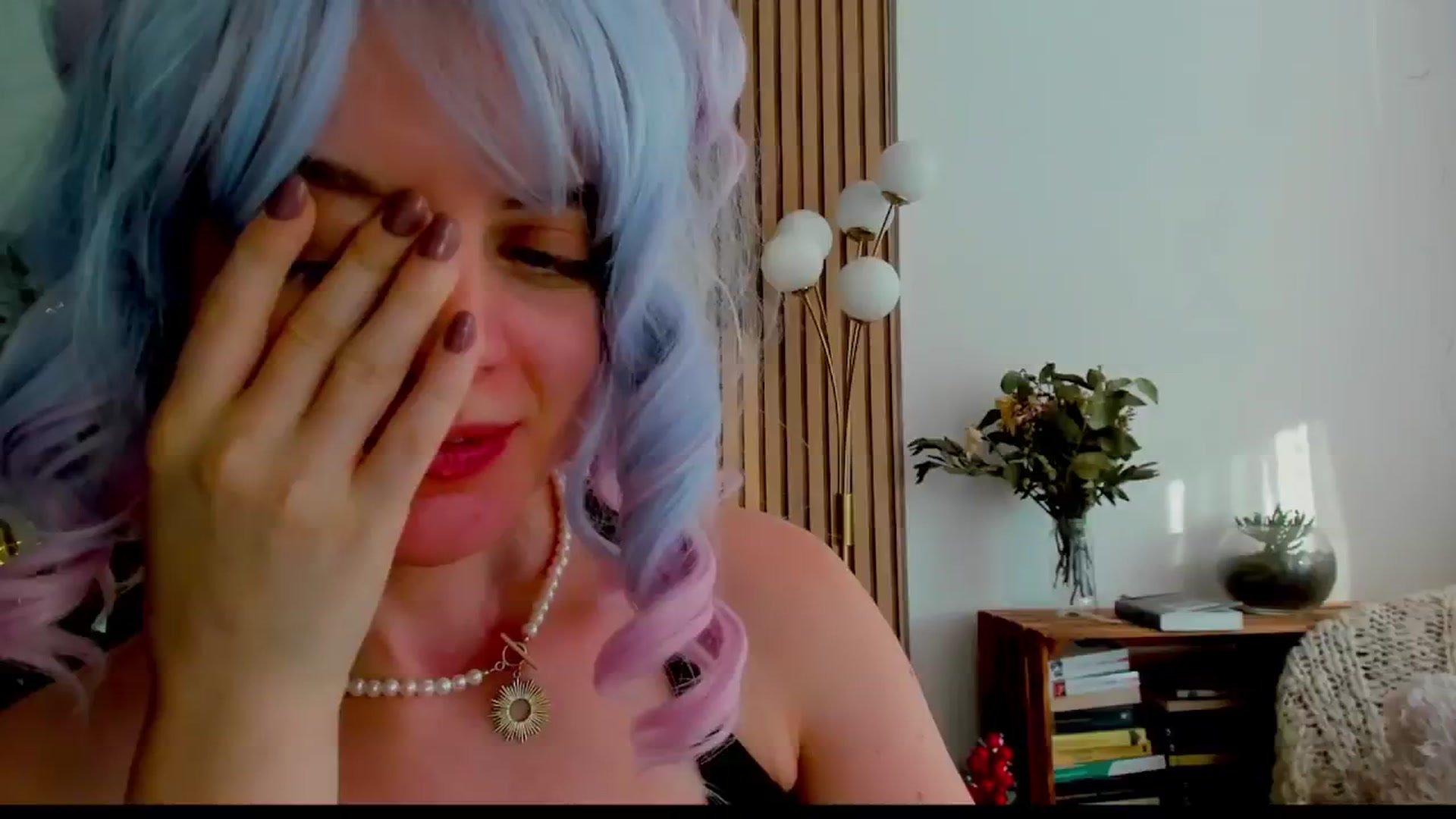 Gallery image thumbnail from FluffinRayRay's myfreecams stream on, 08/25/2024, 04:23 image 19 of 20