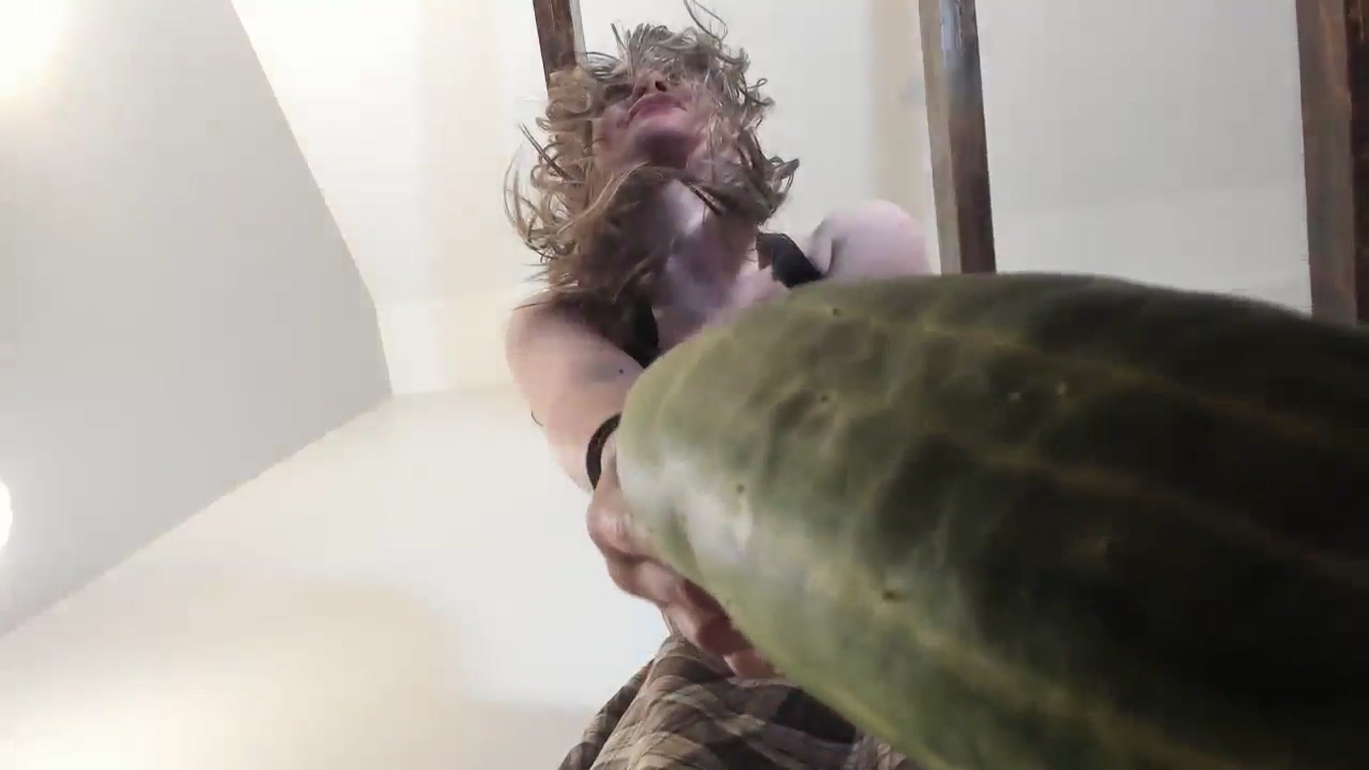 Gallery image thumbnail from FluffinRayRay's myfreecams stream on, 09/05/2024, 02:07 image 18 of 20