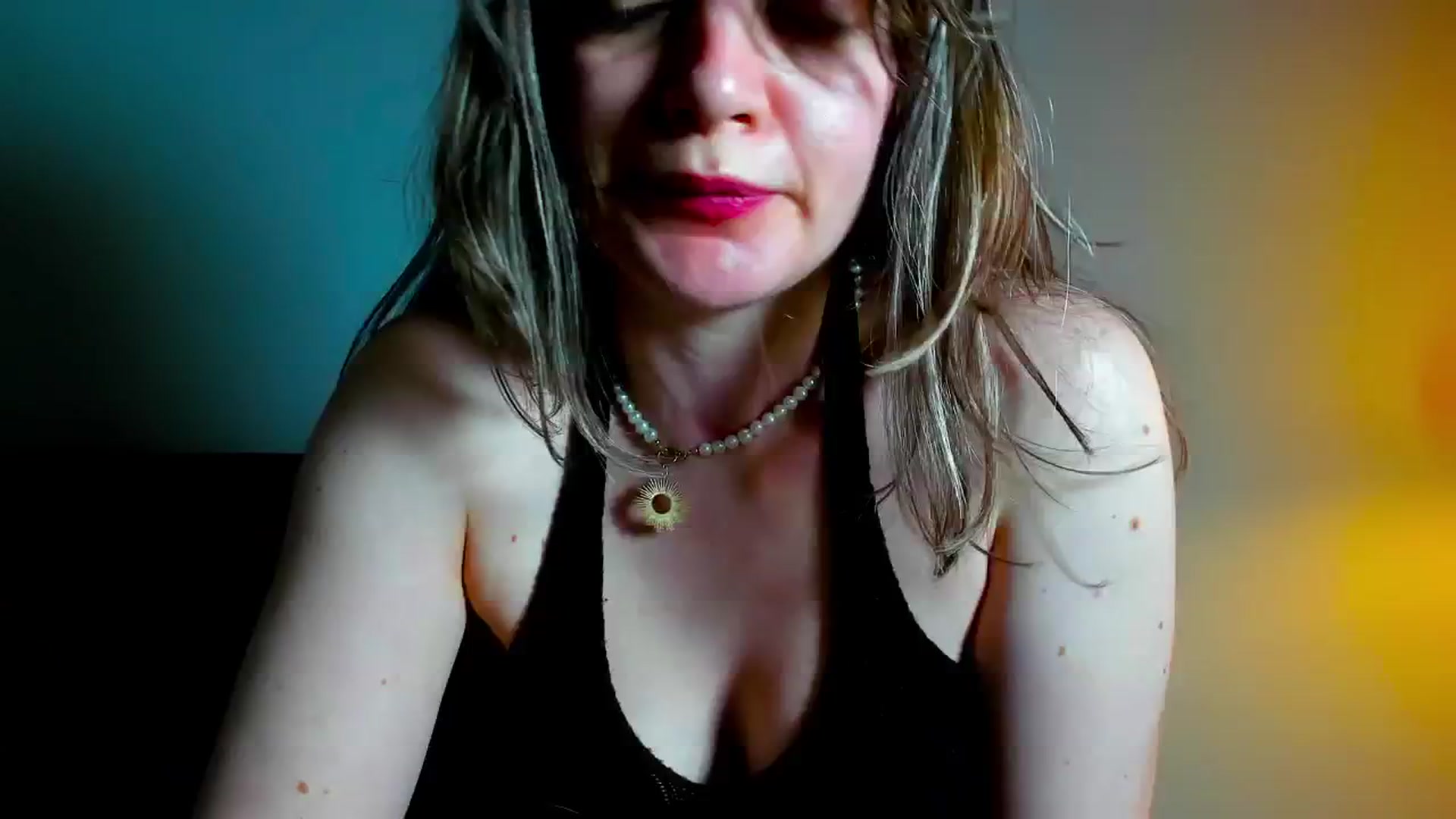 Gallery image thumbnail from FluffinRayRay's myfreecams stream on, 09/11/2024, 02:24 image 17 of 20