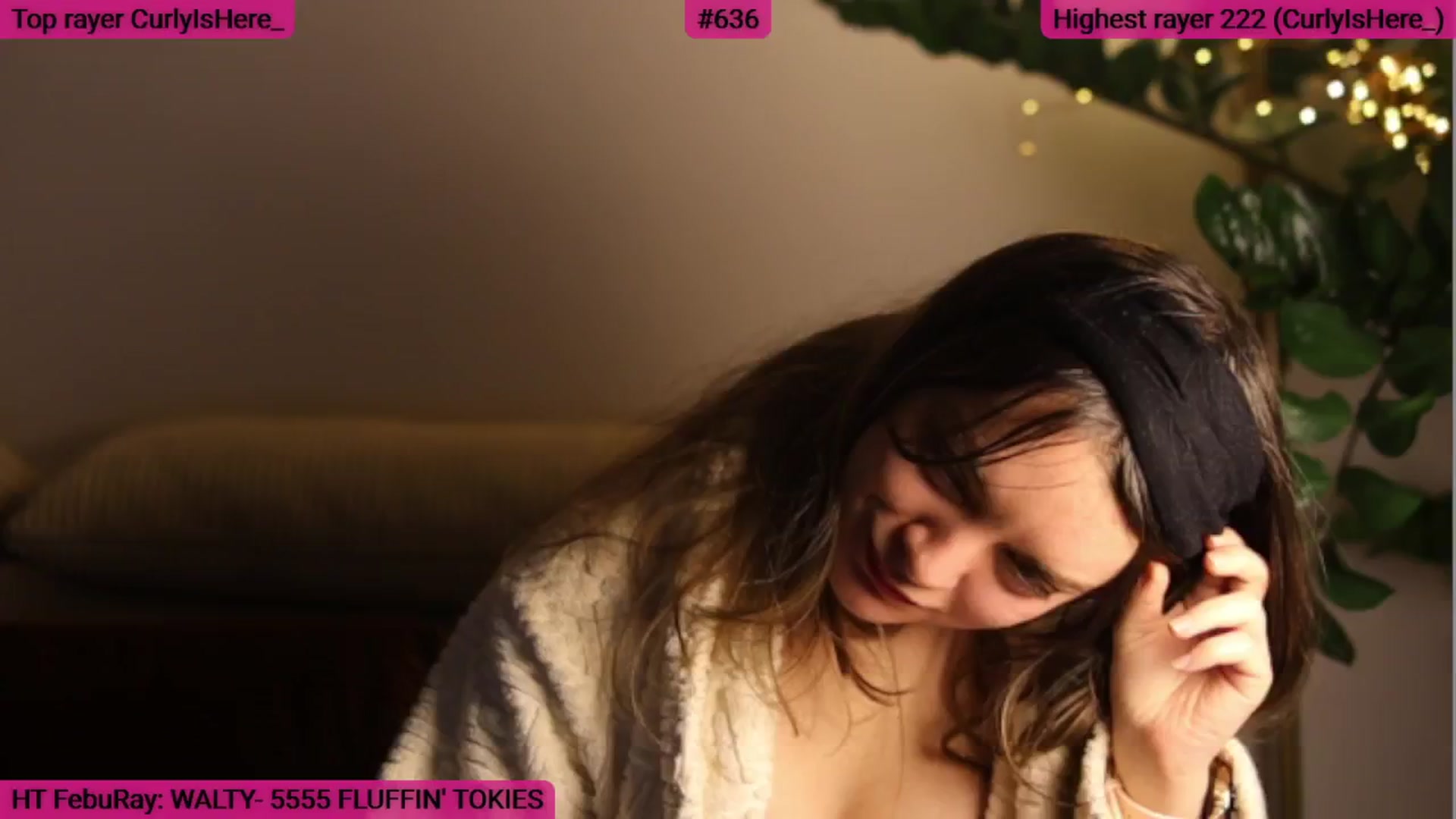 Gallery image thumbnail from FluffinRayRay's myfreecams stream on, 02/21/2025, 02:53 image 10 of 20