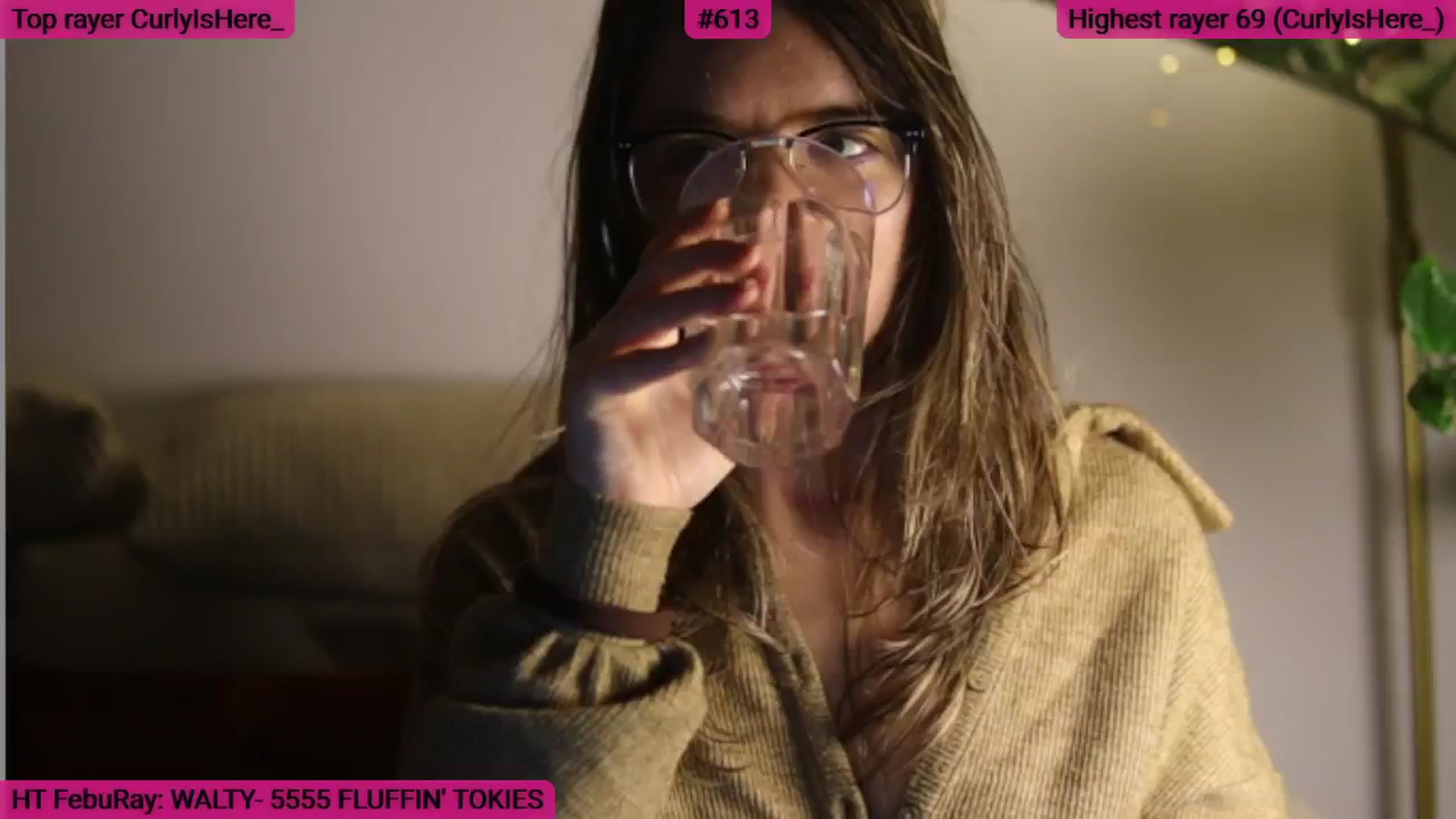 Gallery image thumbnail from FluffinRayRay's myfreecams stream on, 02/24/2025, 03:46 image 11 of 20