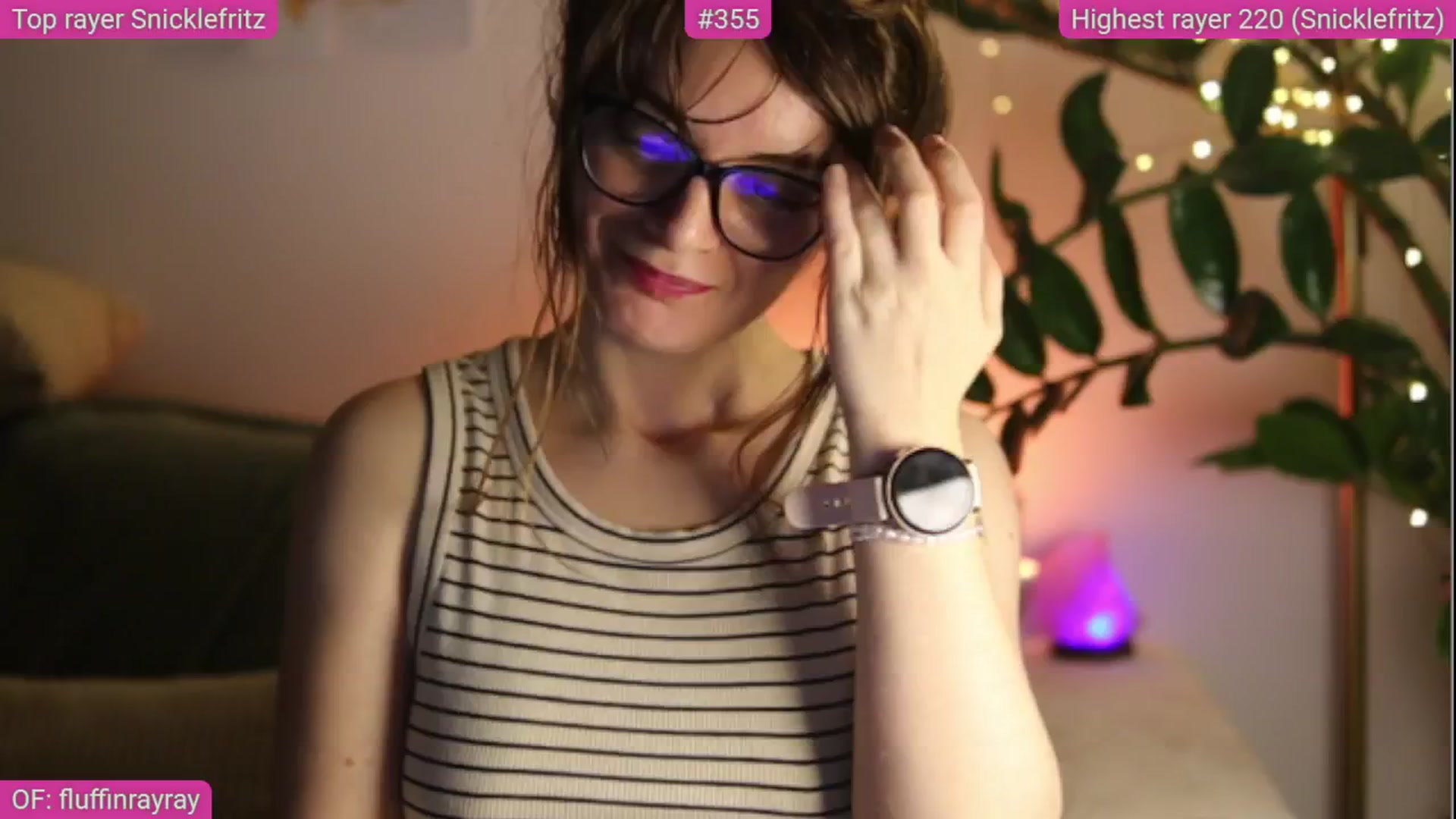 Gallery image thumbnail from FluffinRayRay's myfreecams stream on, 03/22/2025, 03:06 image 9 of 20