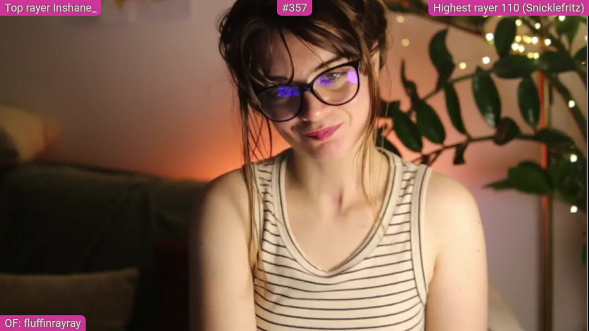 Gallery image thumbnail from FluffinRayRay's myfreecams stream on, 03/22/2025, 03:06 image 7 of 20