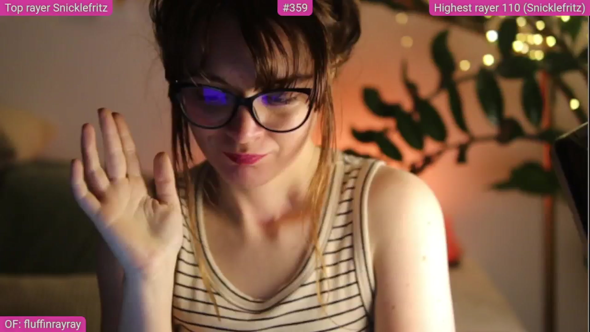 Gallery image thumbnail from FluffinRayRay's myfreecams stream on, 03/22/2025, 03:06 image 3 of 20
