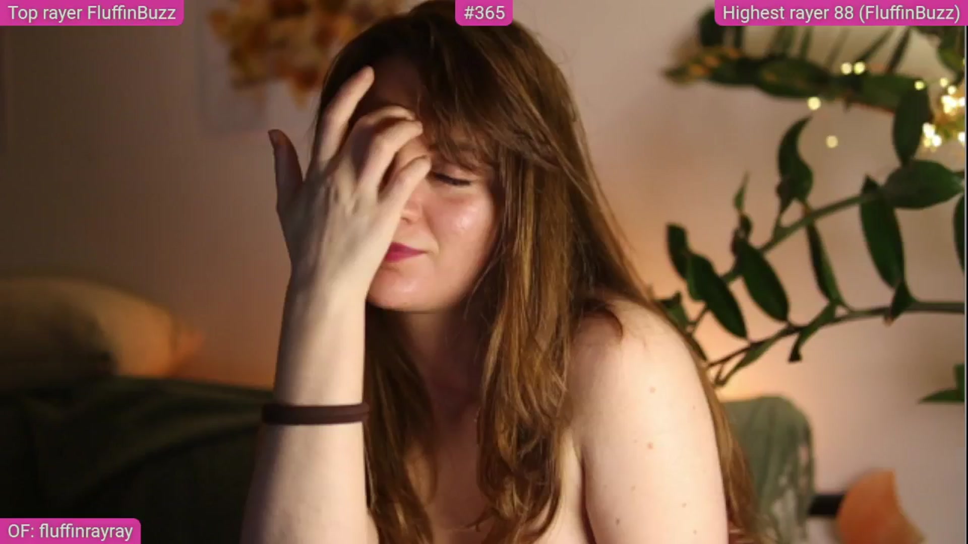 Gallery image thumbnail from FluffinRayRay's myfreecams stream on, 03/27/2025, 01:04 image 9 of 20