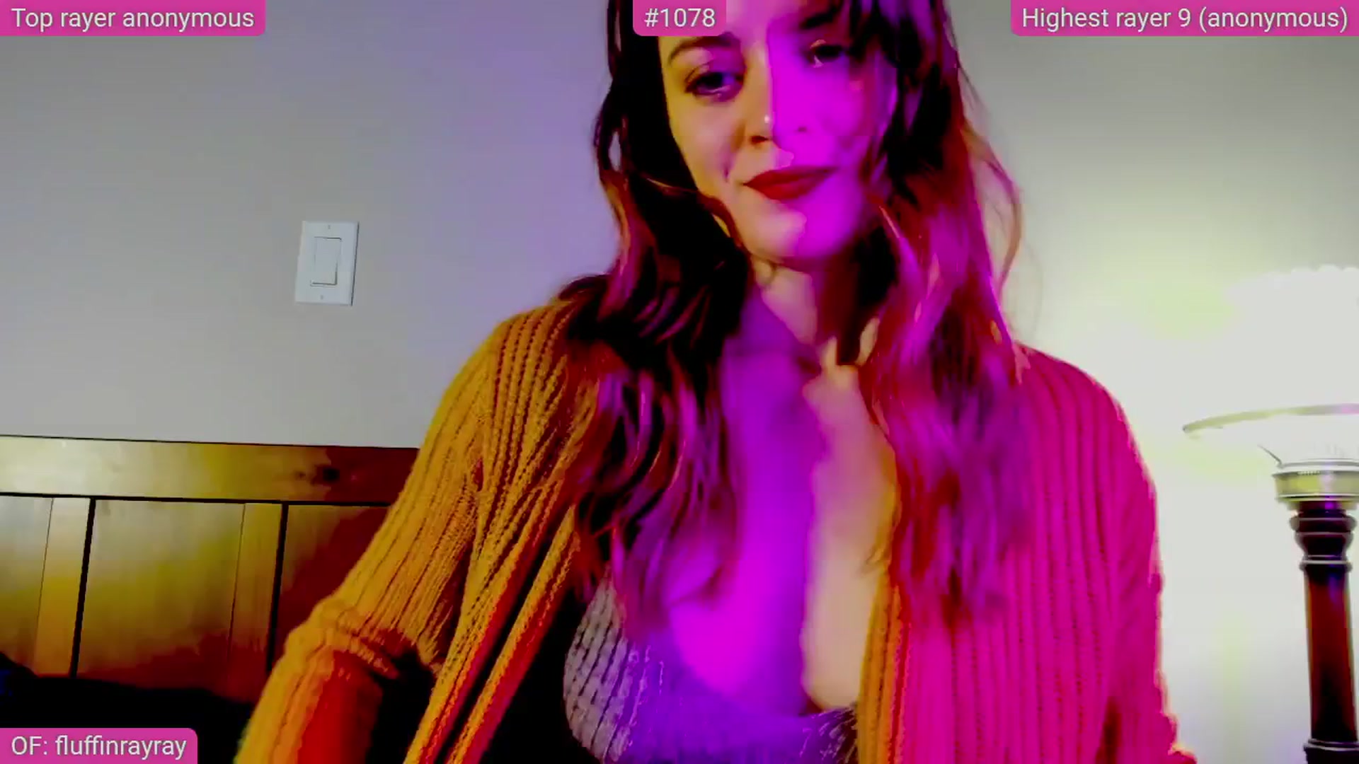 Gallery image thumbnail from FluffinRayRay's myfreecams stream on, 04/23/2025, 01:34 image 11 of 20