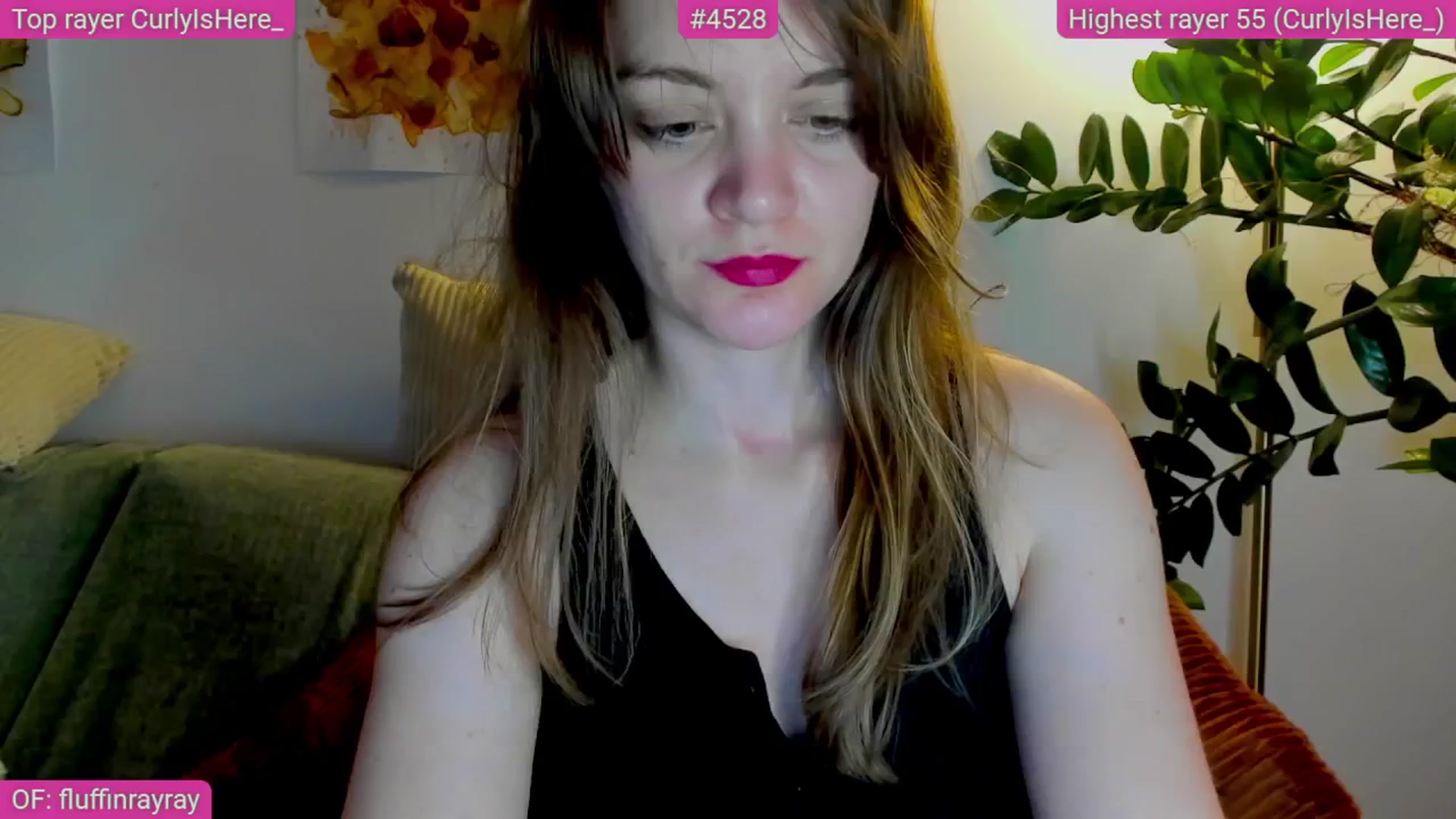 Gallery image thumbnail from FluffinRayRay's myfreecams stream on, 05/13/2025, 24:01 image 14 of 20