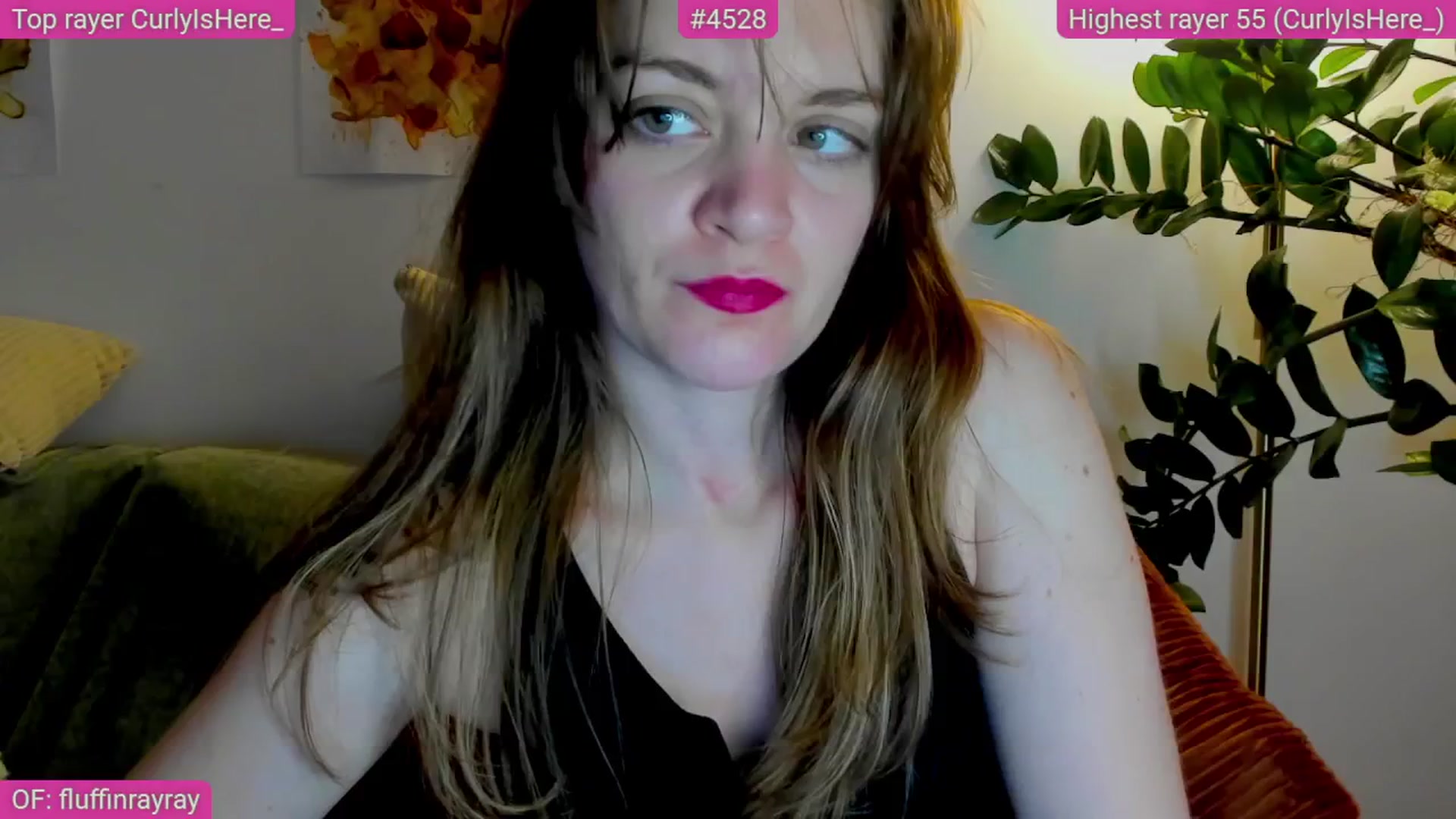 Gallery image thumbnail from FluffinRayRay's myfreecams stream on, 05/13/2025, 24:01 image 16 of 20
