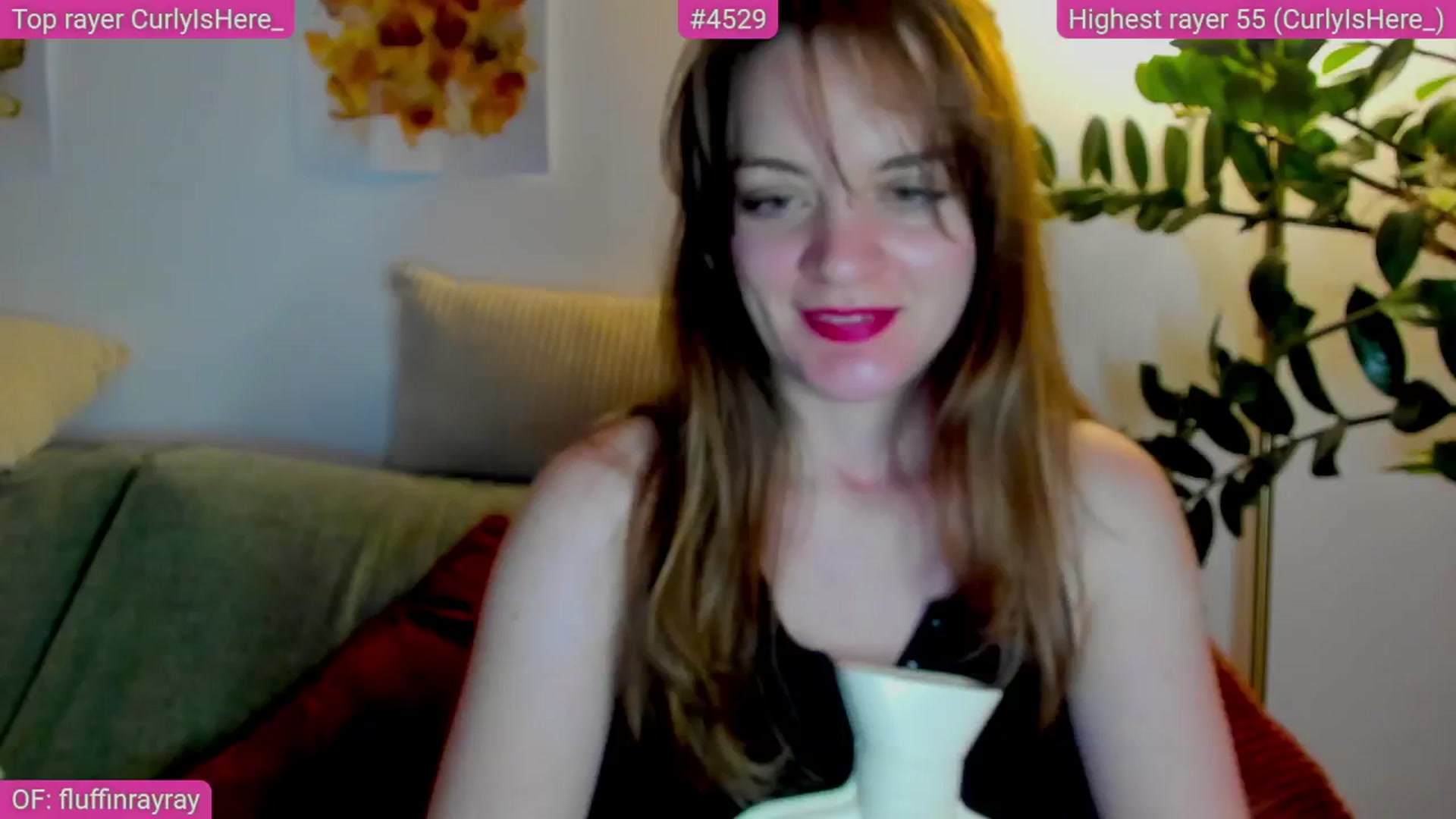 Gallery image thumbnail from FluffinRayRay's myfreecams stream on, 05/13/2025, 24:01 image 18 of 20