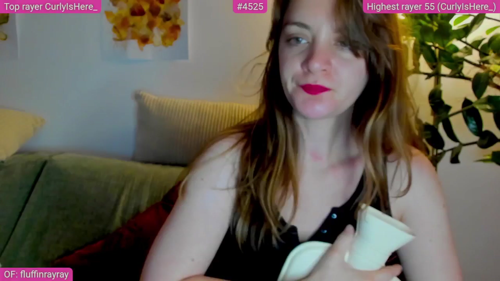 Gallery image thumbnail from FluffinRayRay's myfreecams stream on, 05/13/2025, 24:01 image 5 of 20