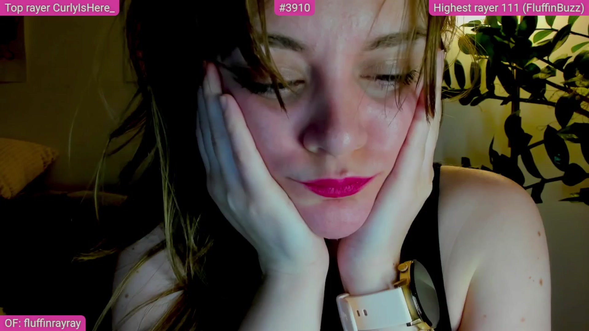 Gallery image thumbnail from FluffinRayRay's myfreecams stream on, 05/13/2025, 01:49 image 15 of 20
