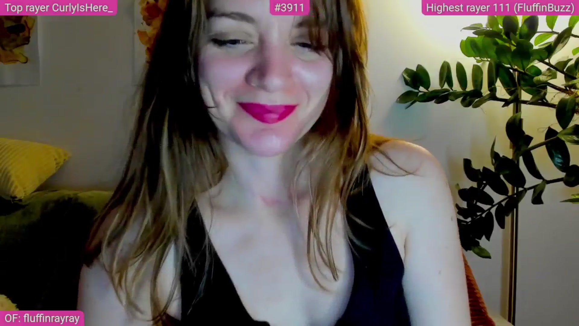 Gallery image thumbnail from FluffinRayRay's myfreecams stream on, 05/13/2025, 01:49 image 18 of 20