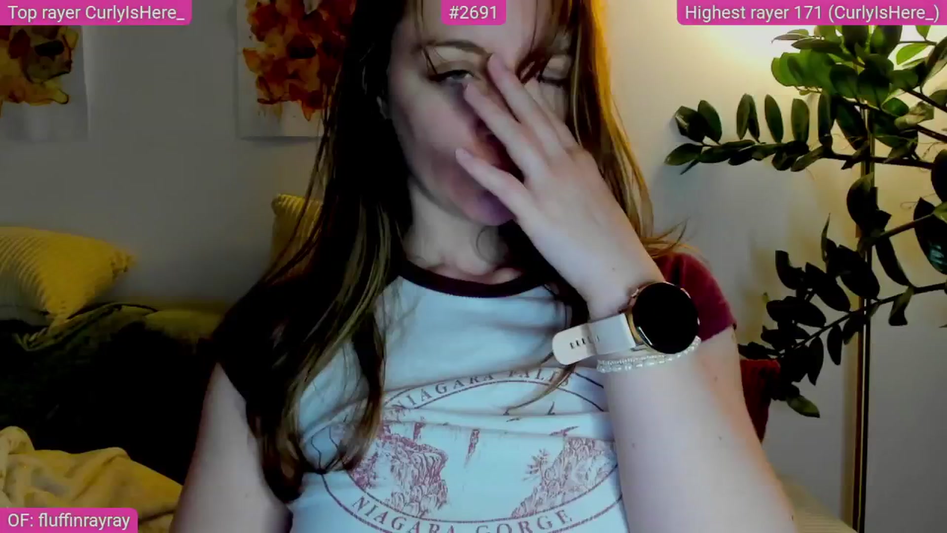 Gallery image thumbnail from FluffinRayRay's myfreecams stream on, 05/15/2025, 24:36 image 11 of 20