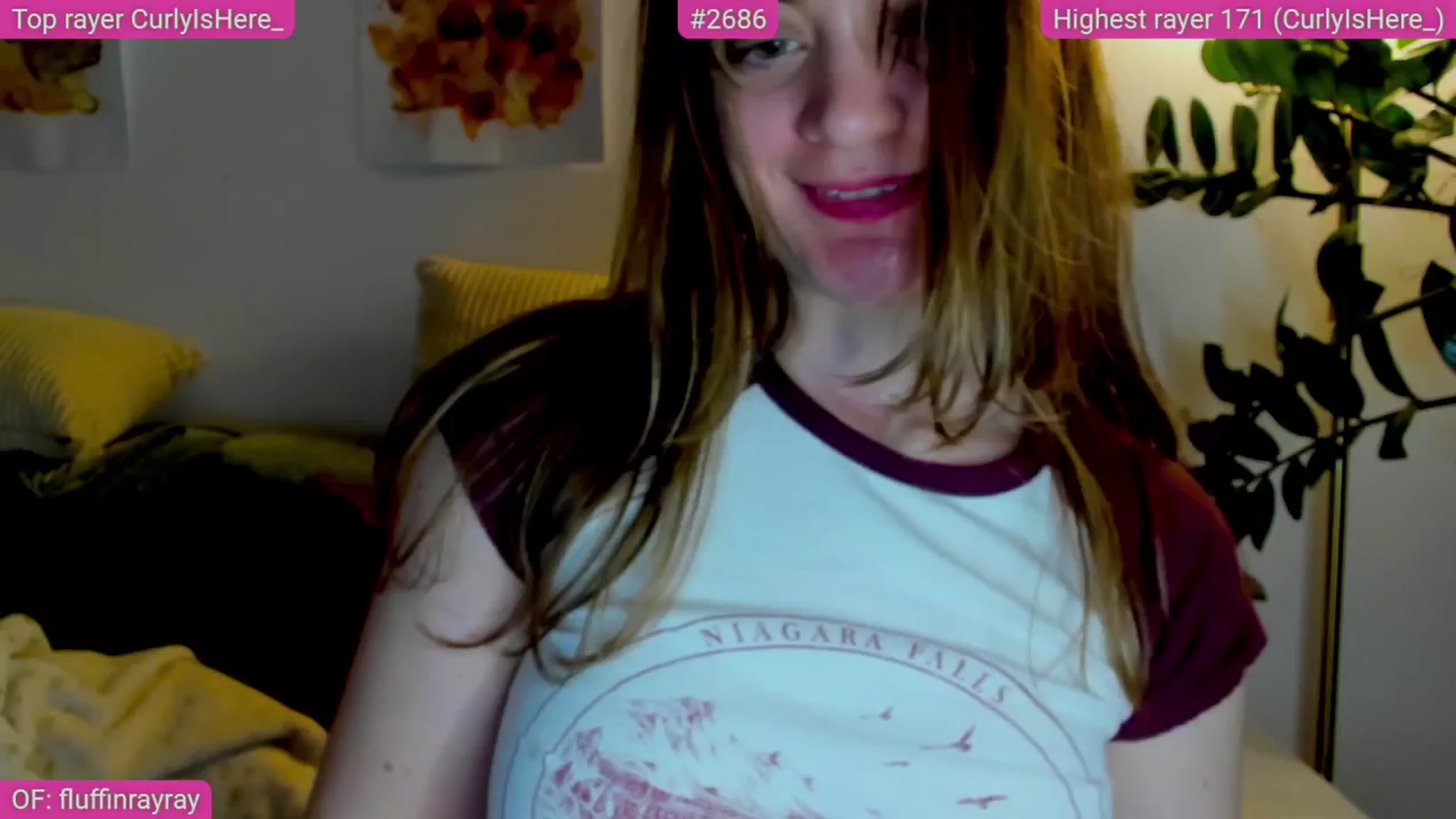 Gallery image thumbnail from FluffinRayRay's myfreecams stream on, 05/15/2025, 24:36 image 15 of 20