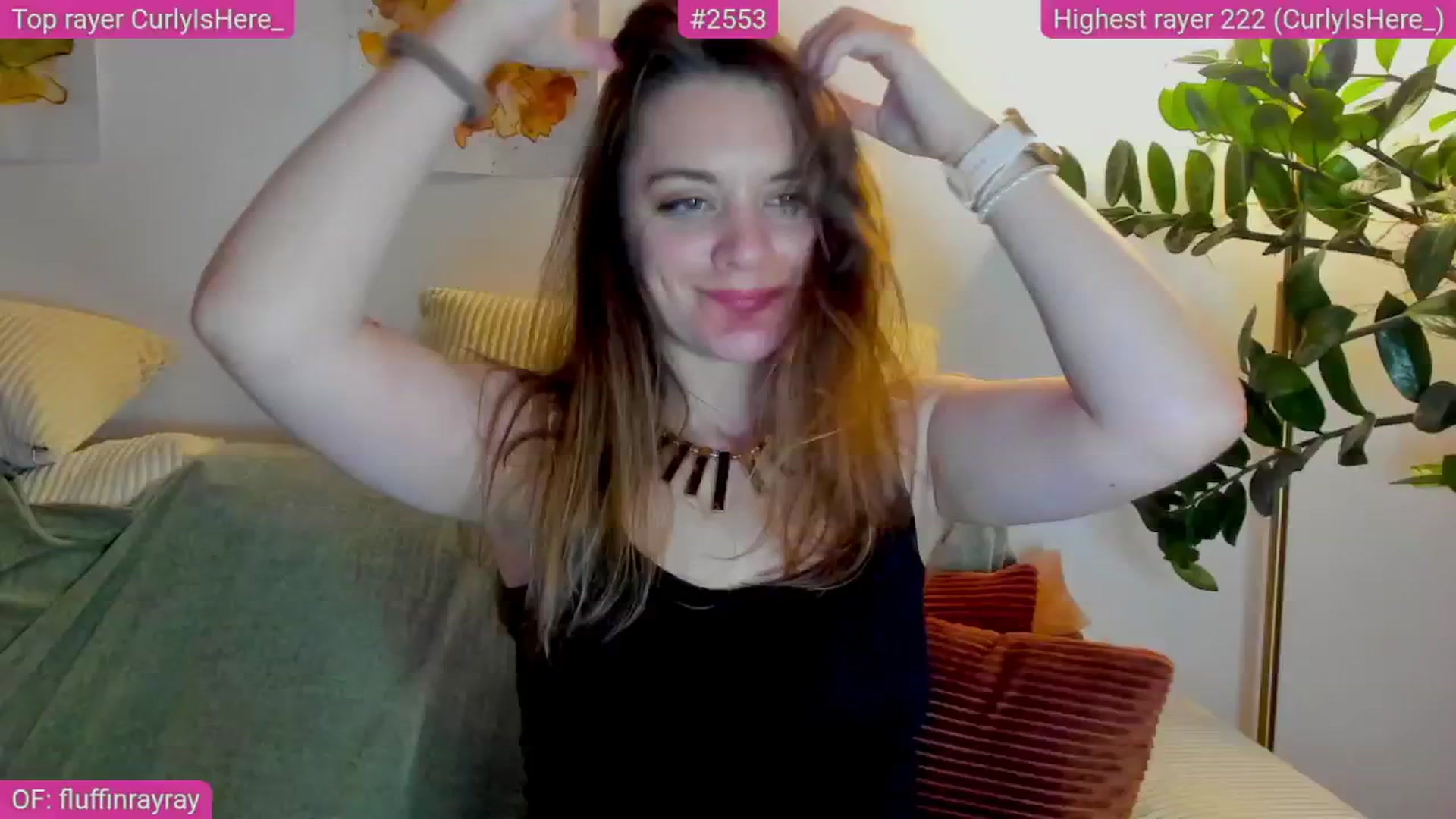 Gallery image thumbnail from FluffinRayRay's myfreecams stream on, 05/17/2025, 24:02 image 18 of 20