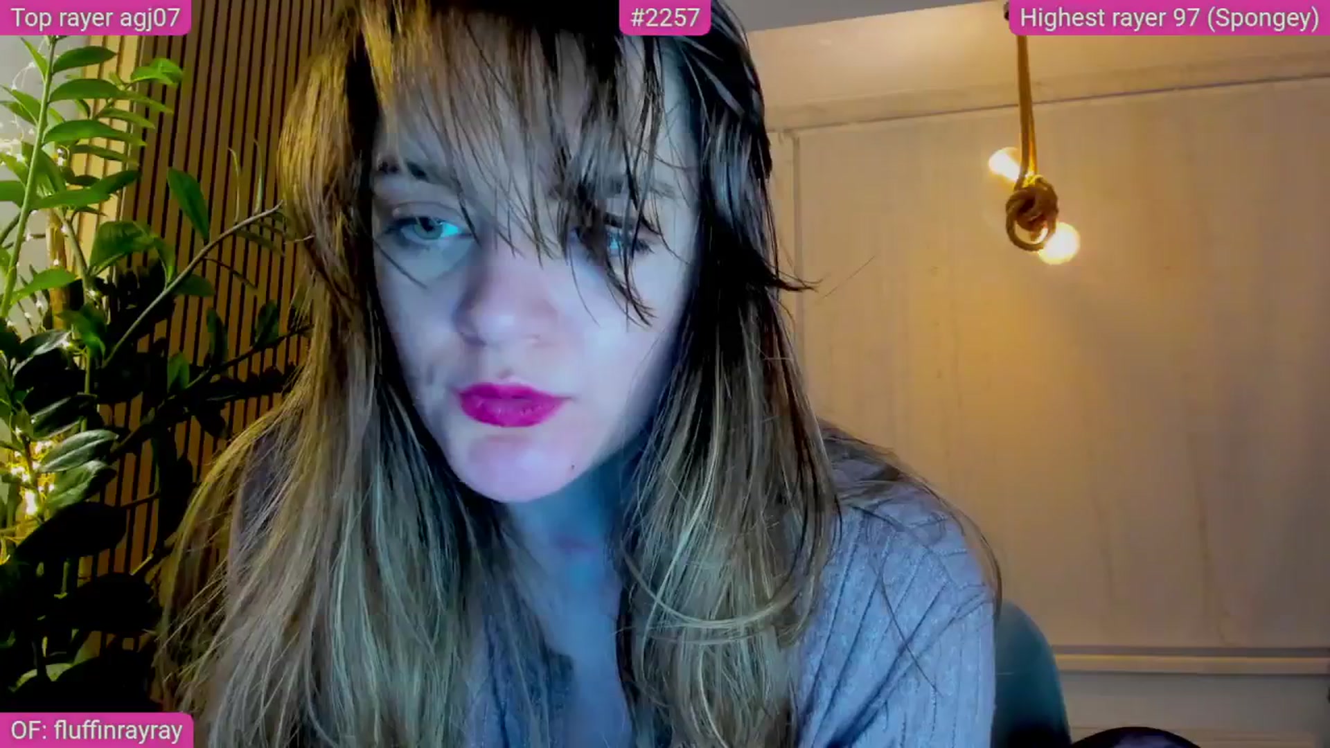 Gallery image thumbnail from FluffinRayRay's myfreecams stream on, 05/19/2025, 24:09 image 13 of 20