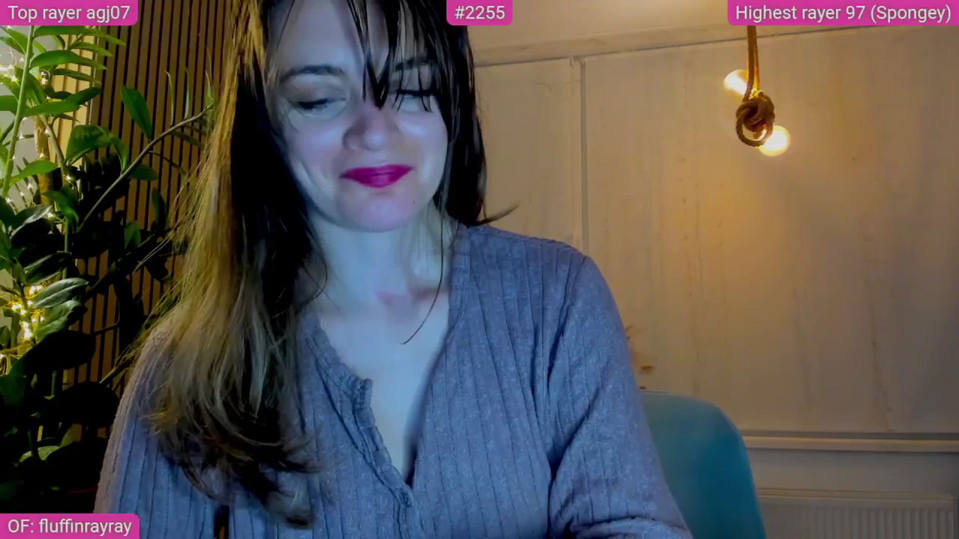 Gallery image thumbnail from FluffinRayRay's myfreecams stream on, 05/19/2025, 24:09 image 15 of 20