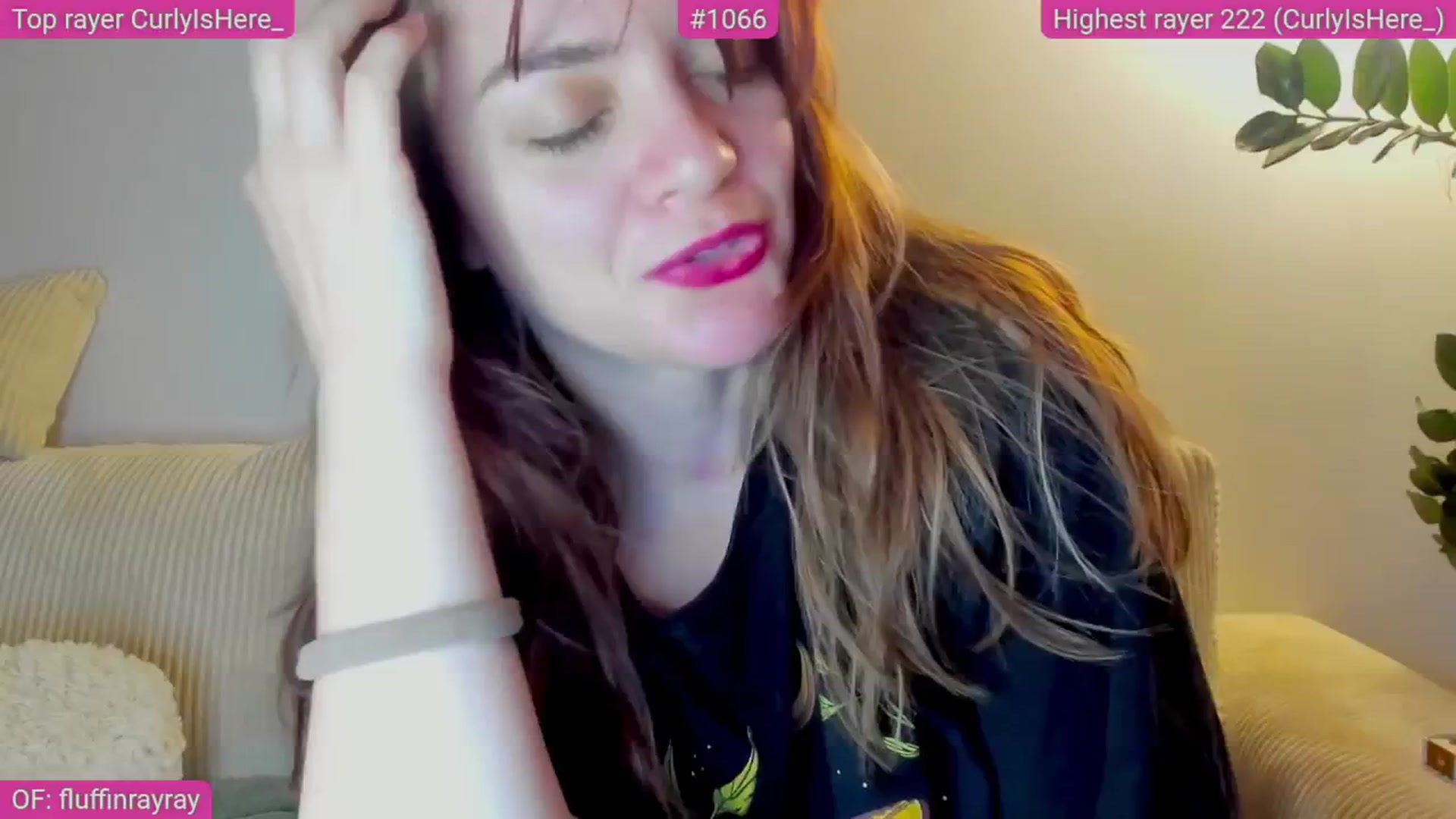 Gallery image thumbnail from FluffinRayRay's myfreecams stream on, 06/30/2025, 24:02 image 5 of 20