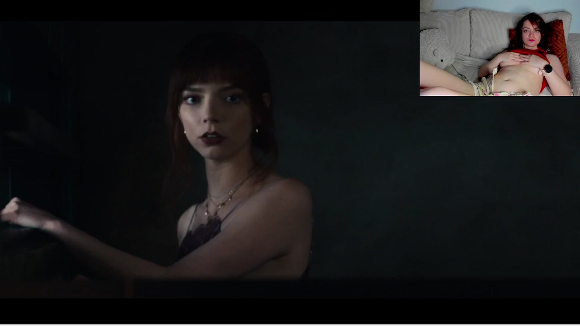 Gallery image thumbnail from FluffinRayRay's myfreecams stream on, 07/01/2025, 03:06 image 11 of 20