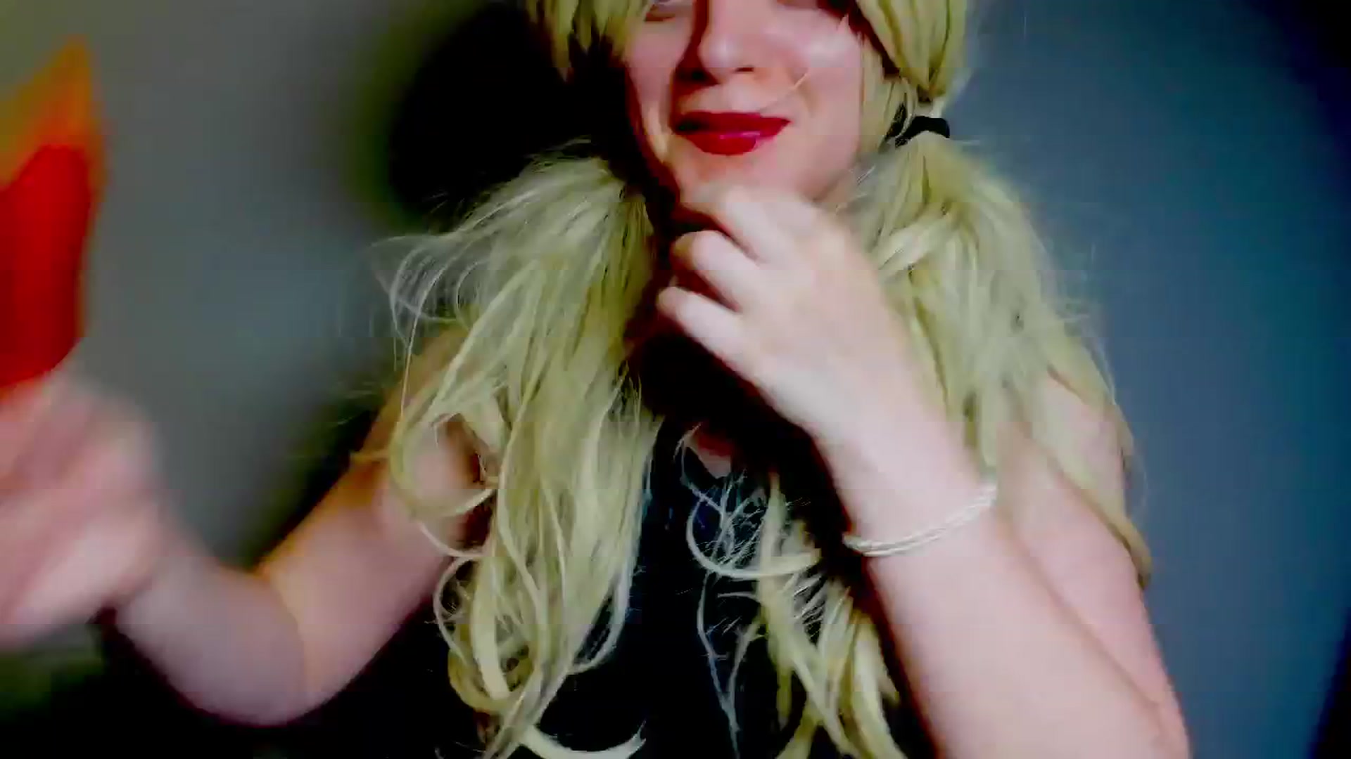 Gallery image thumbnail from FluffinRayRay's myfreecams stream on, 10/02/2025, 24:01 image 4 of 20