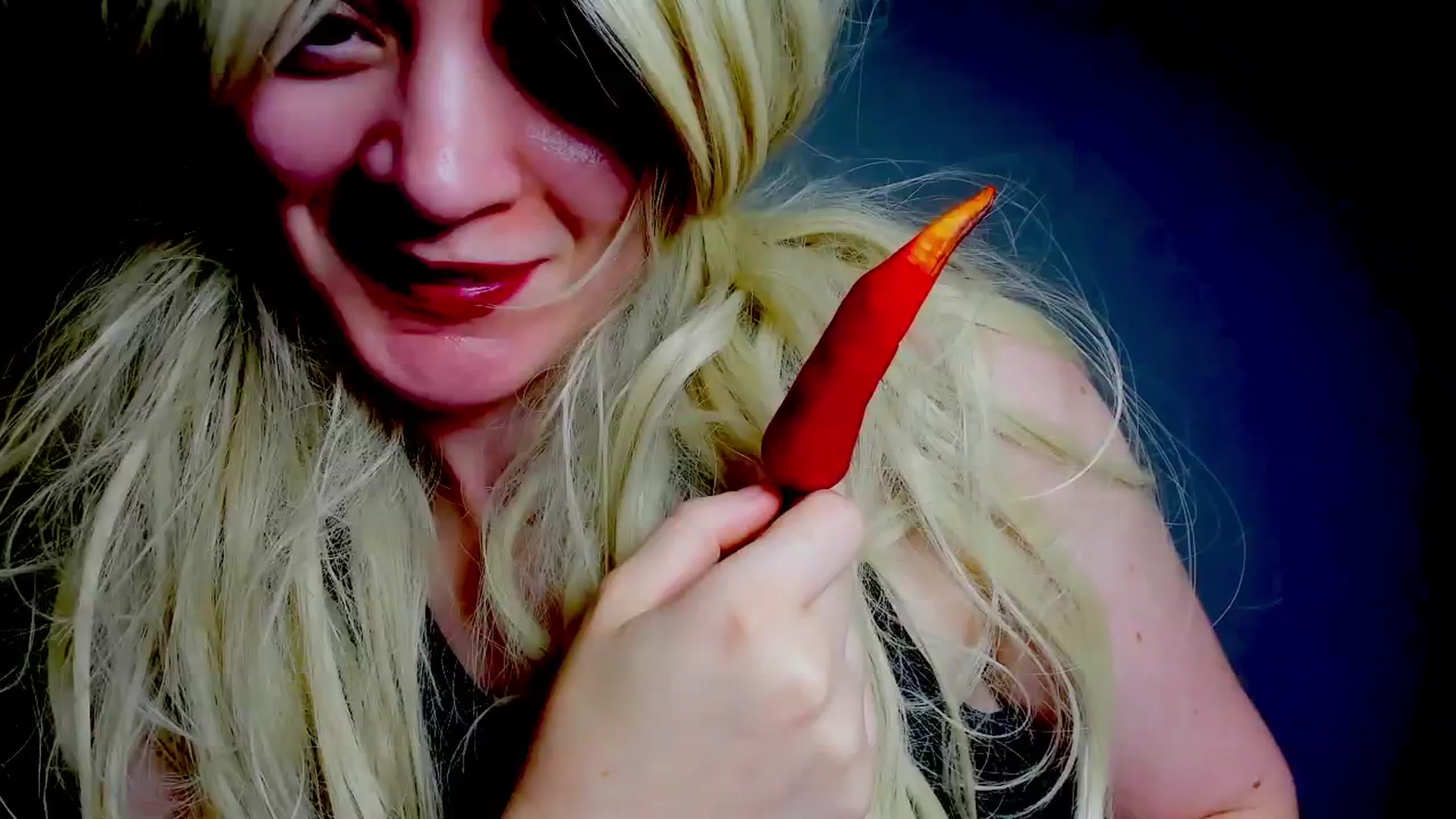 Gallery image thumbnail from FluffinRayRay's myfreecams stream on, 10/02/2025, 24:01 image 3 of 20