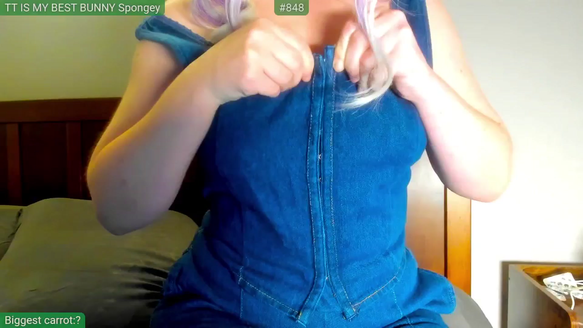 Gallery image thumbnail from FluffinRayRay's myfreecams stream on, 04/02/2026, 01:29 image 16 of 20