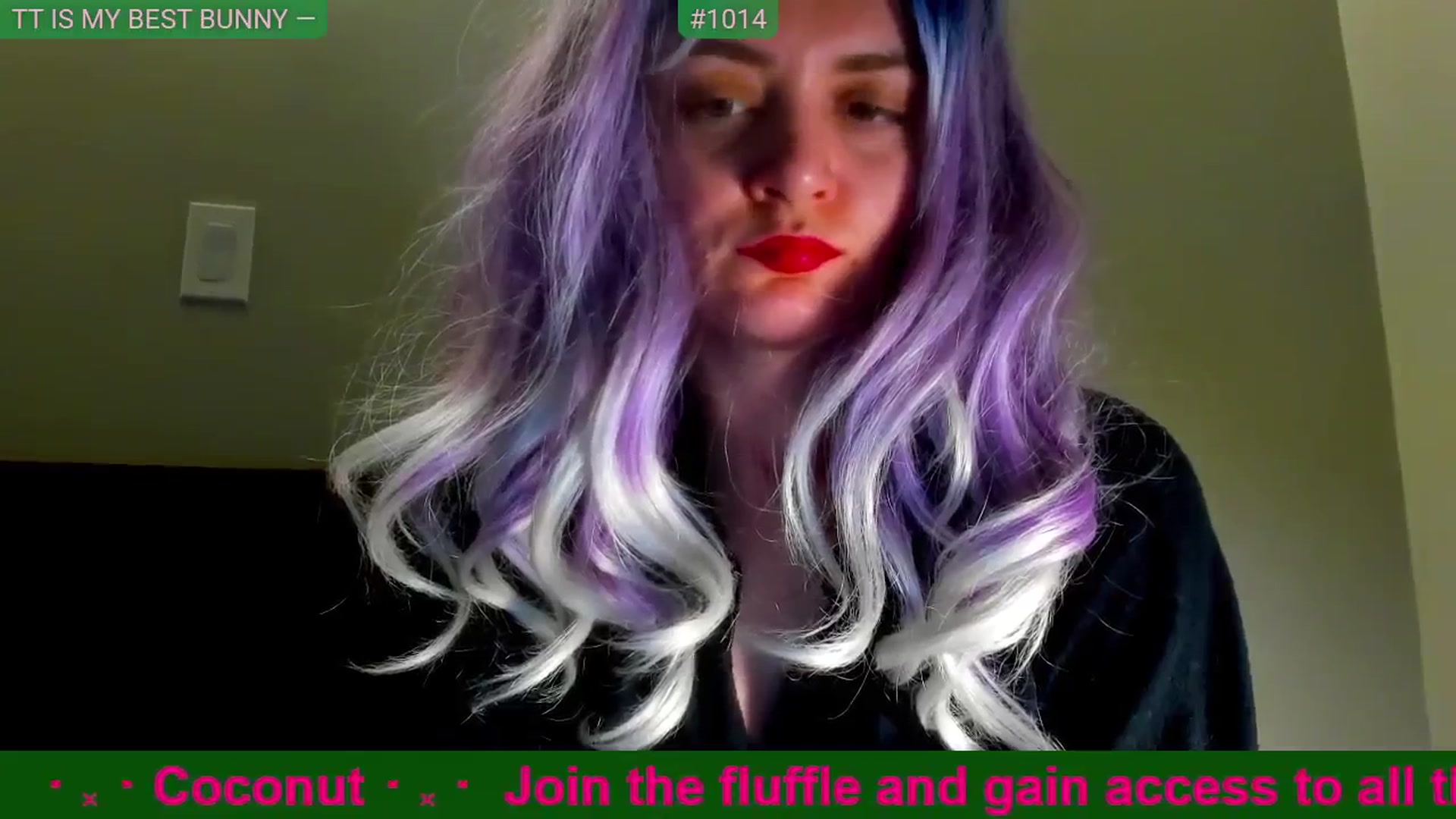 Gallery image thumbnail from FluffinRayRay's myfreecams stream on, 04/16/2026, 24:01 image 3 of 20