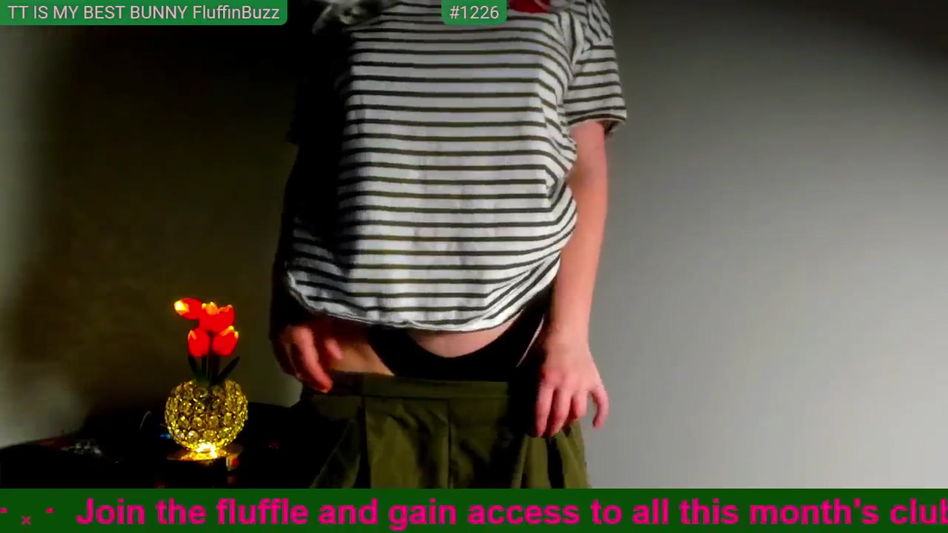 Gallery image thumbnail from FluffinRayRay's myfreecams stream on, 04/24/2026, 01:47 image 4 of 20