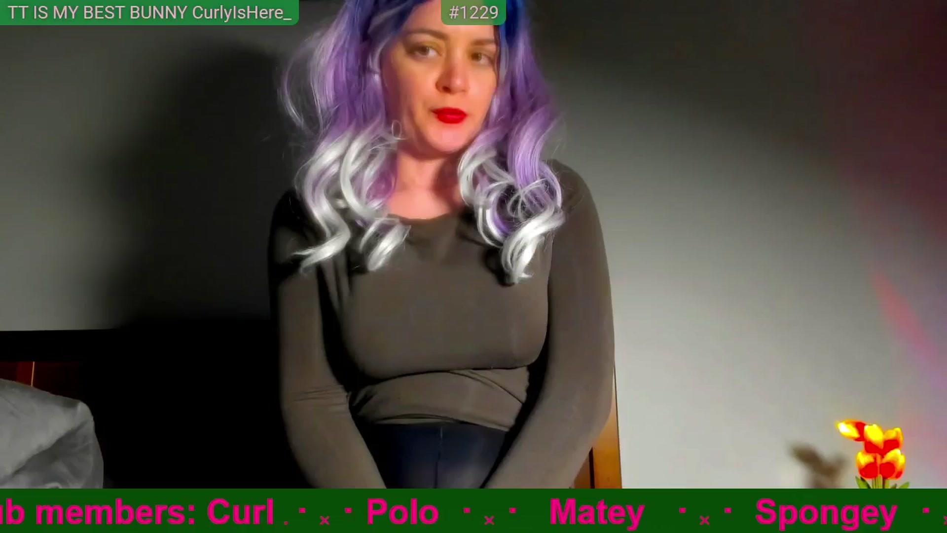 Gallery image thumbnail from FluffinRayRay's myfreecams stream on, 04/27/2026, 01:35 image 2 of 20