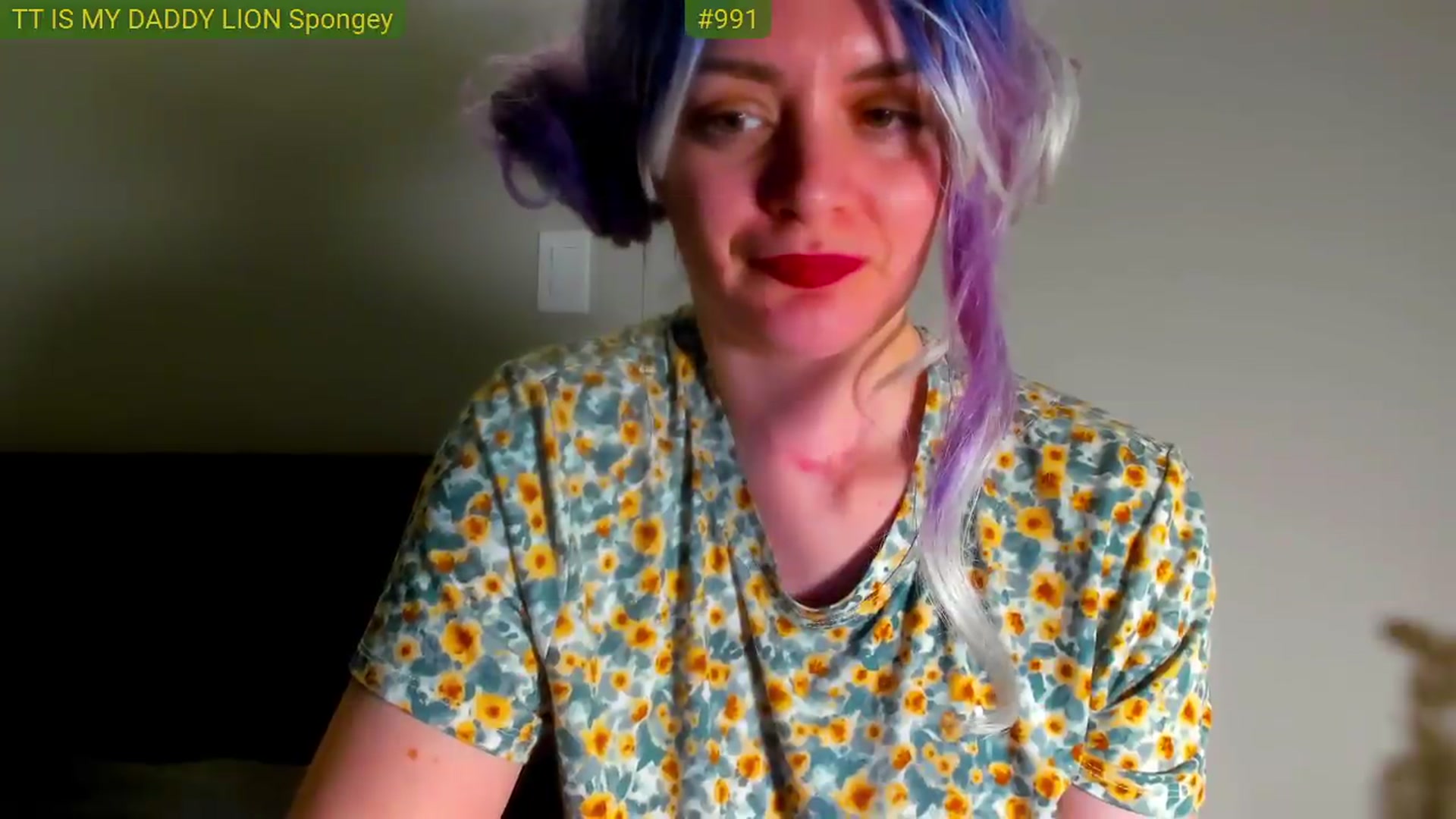 Gallery image thumbnail from FluffinRayRay's myfreecams stream on, 05/05/2026, 01:47 image 10 of 20