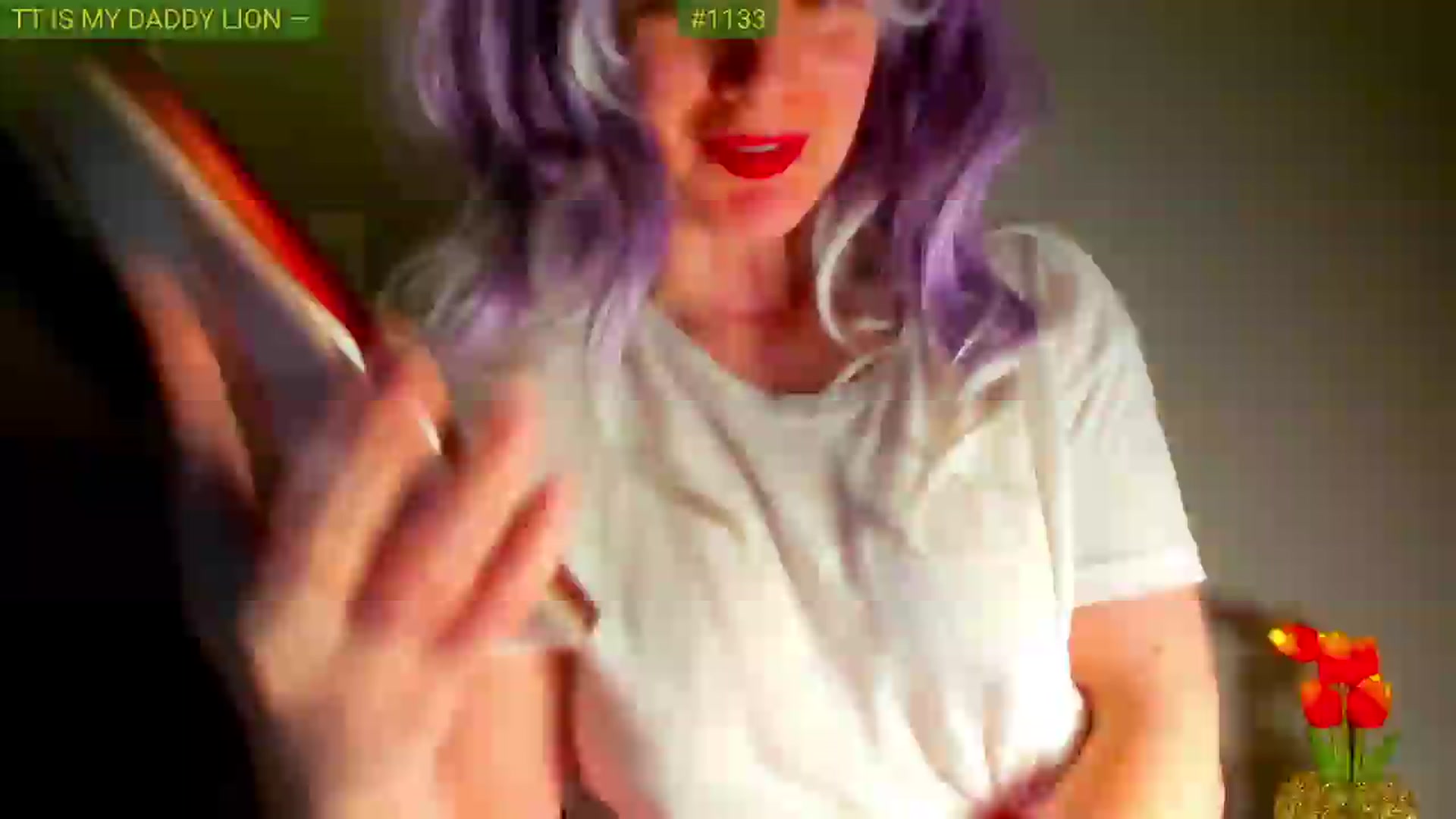 Gallery image thumbnail from FluffinRayRay's myfreecams stream on, 05/06/2026, 24:31 image 4 of 20