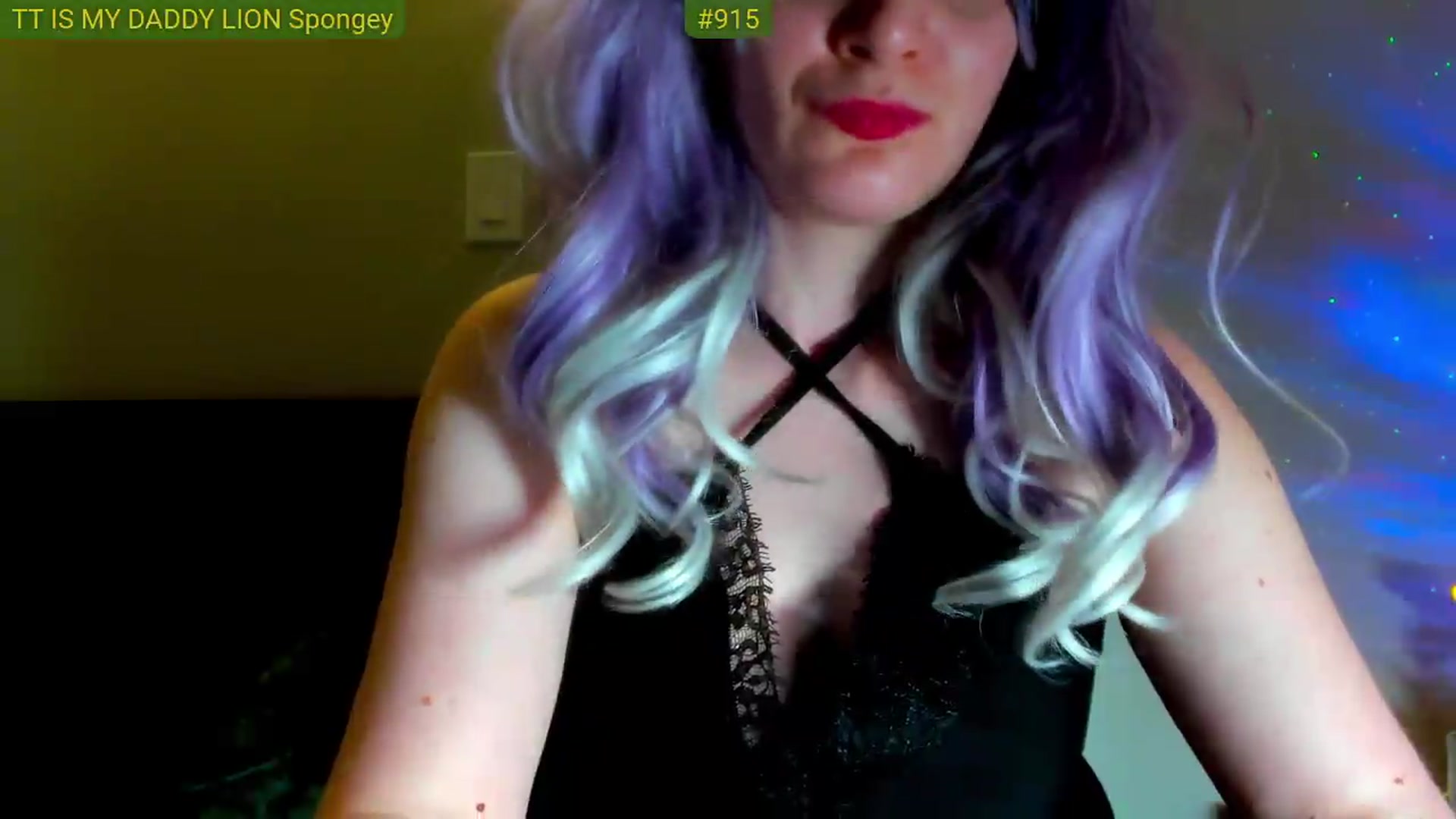 Gallery image thumbnail from FluffinRayRay's myfreecams stream on, 05/19/2026, 01:29 image 14 of 20