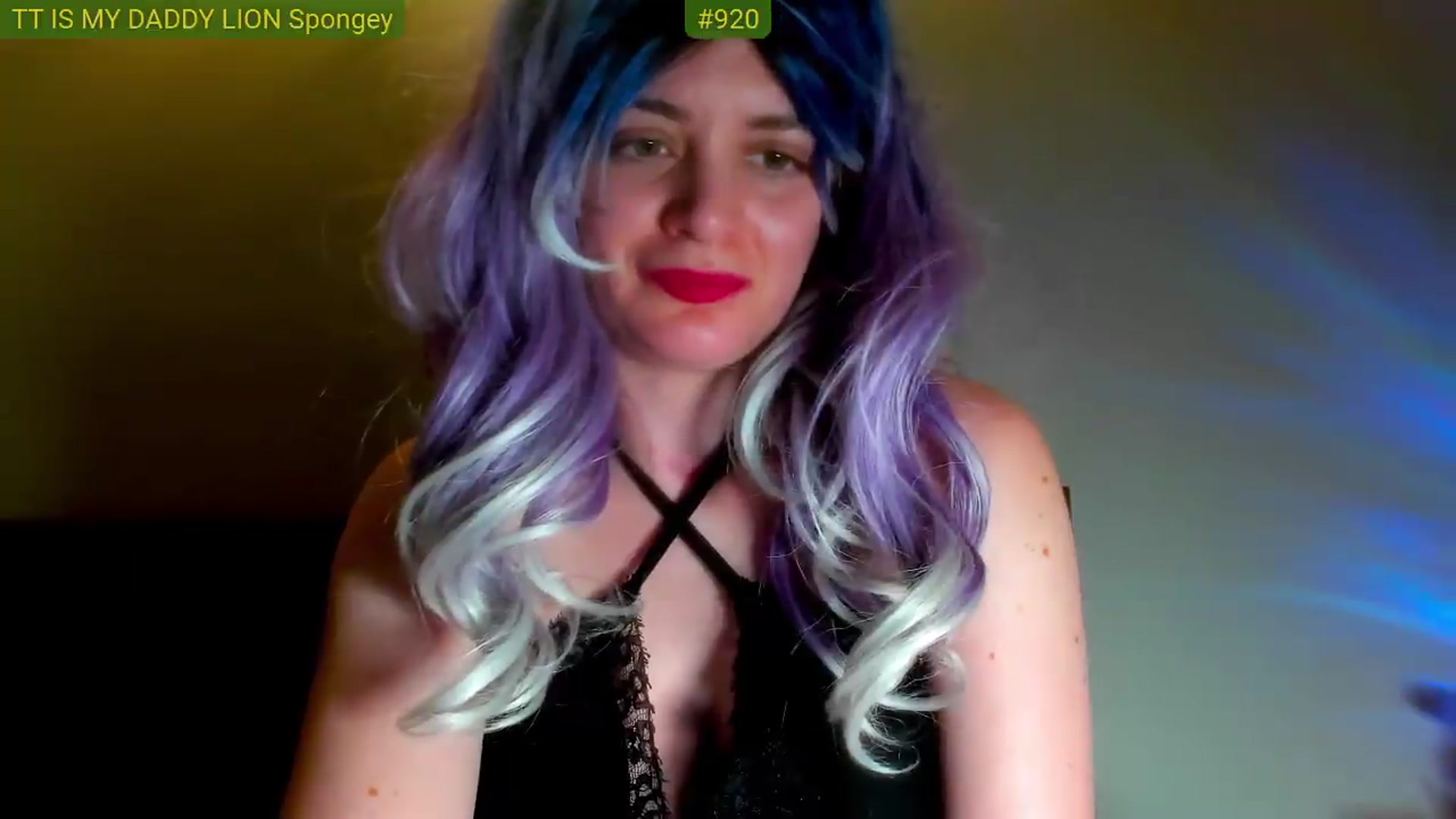 Gallery image thumbnail from FluffinRayRay's myfreecams stream on, 05/19/2026, 01:29 image 11 of 20