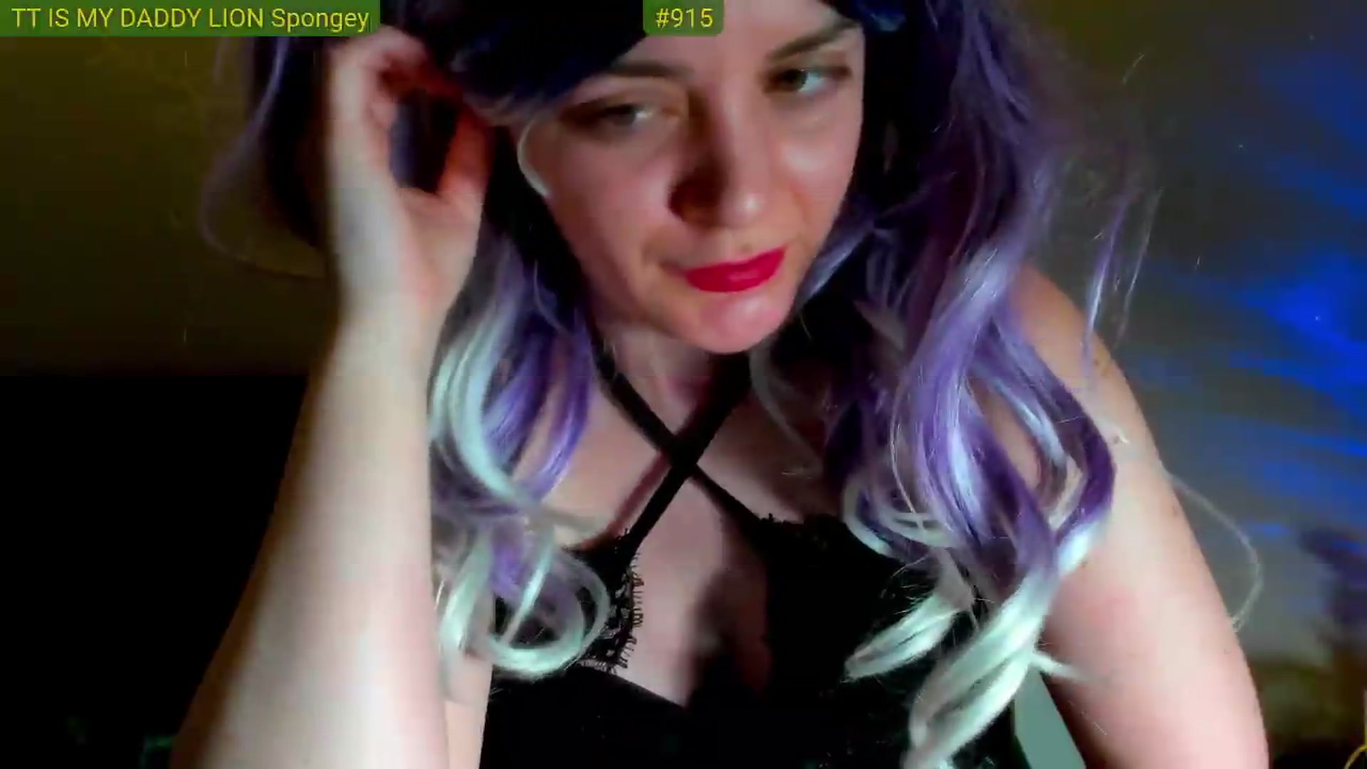 Gallery image thumbnail from FluffinRayRay's myfreecams stream on, 05/19/2026, 01:29 image 16 of 20