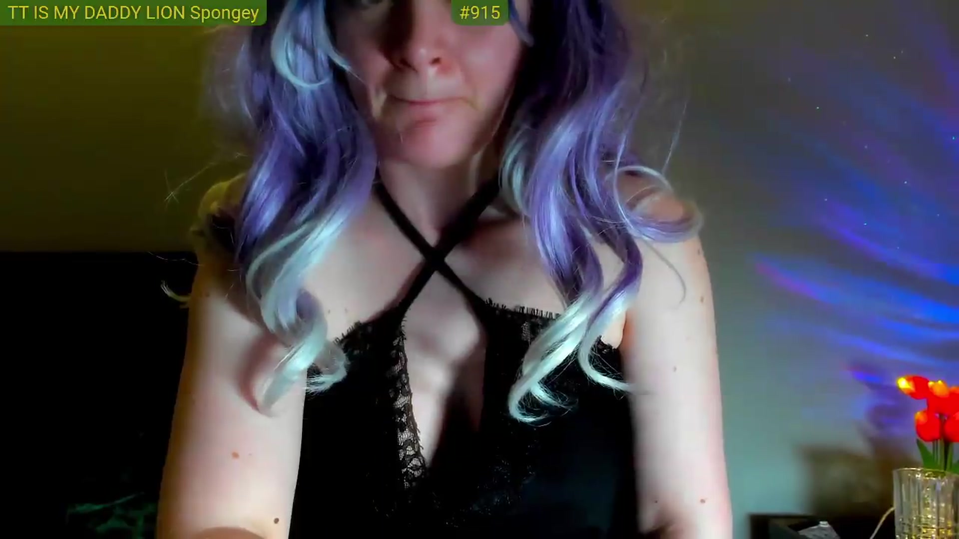 Gallery image thumbnail from FluffinRayRay's myfreecams stream on, 05/19/2026, 01:29 image 12 of 20