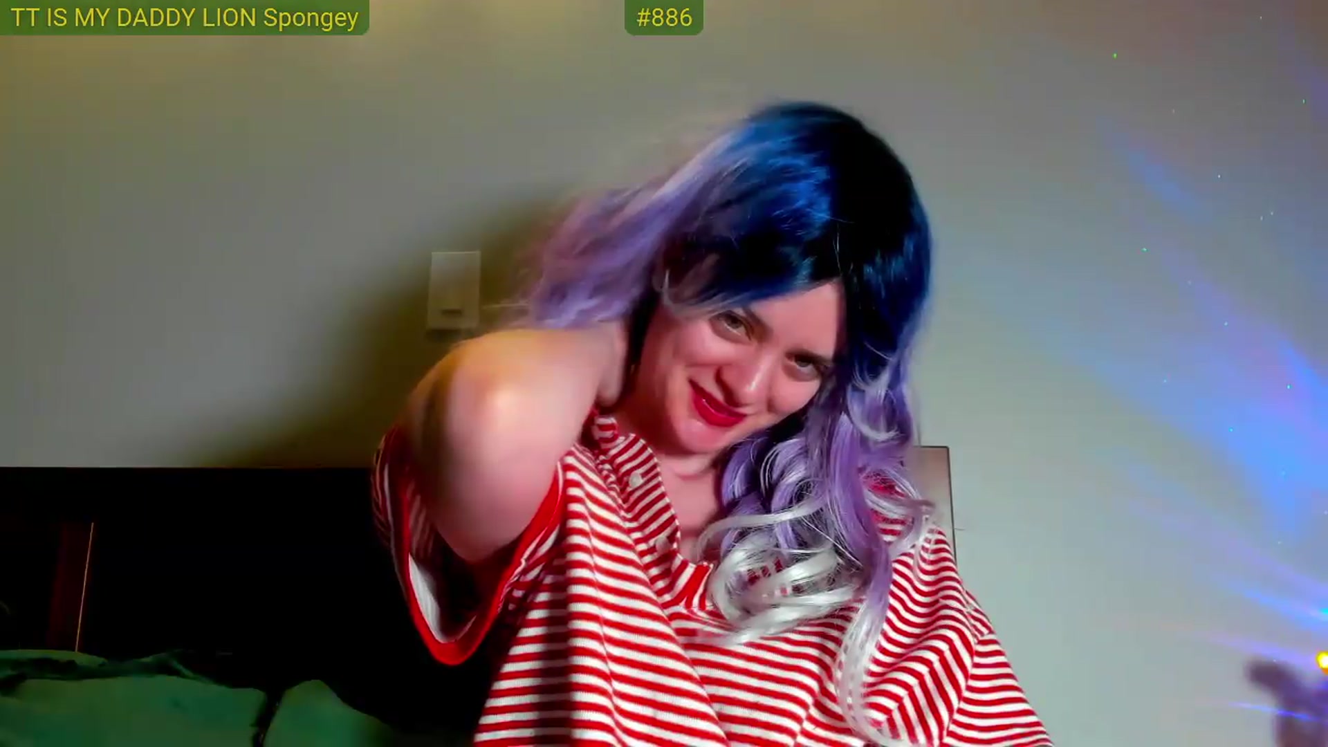 Gallery image thumbnail from FluffinRayRay's myfreecams stream on, 05/20/2026, 01:32 image 19 of 20