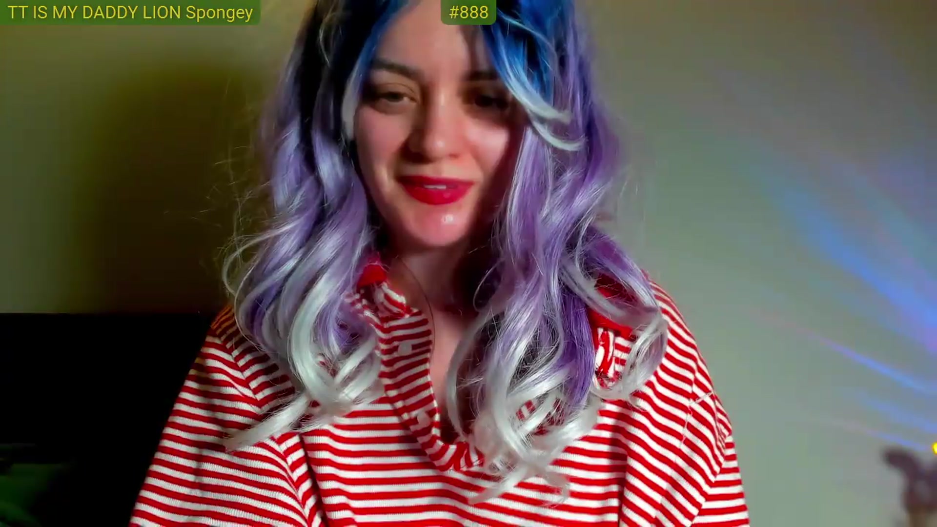 Gallery image thumbnail from FluffinRayRay's myfreecams stream on, 05/20/2026, 01:32 image 18 of 20