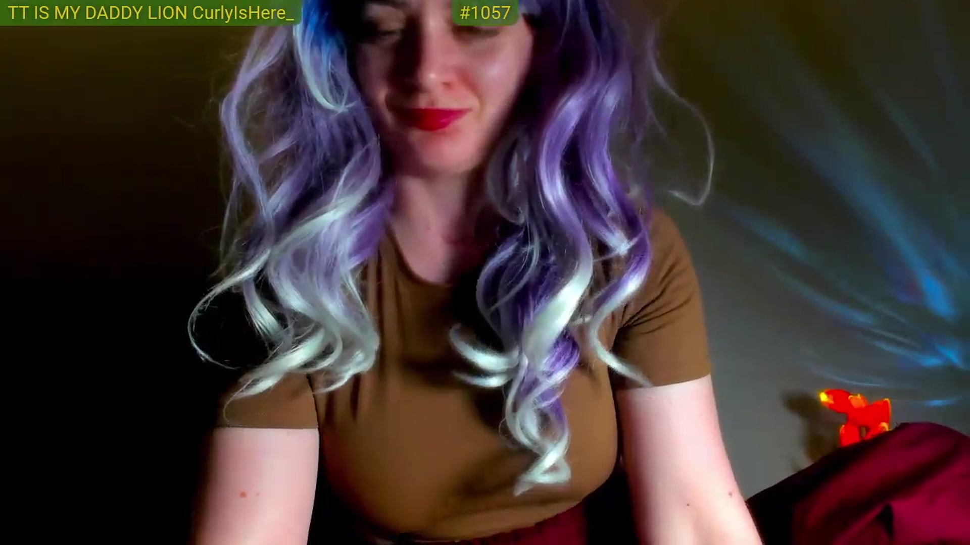 Gallery image thumbnail from FluffinRayRay's myfreecams stream on, 05/29/2026, 24:25 image 16 of 20