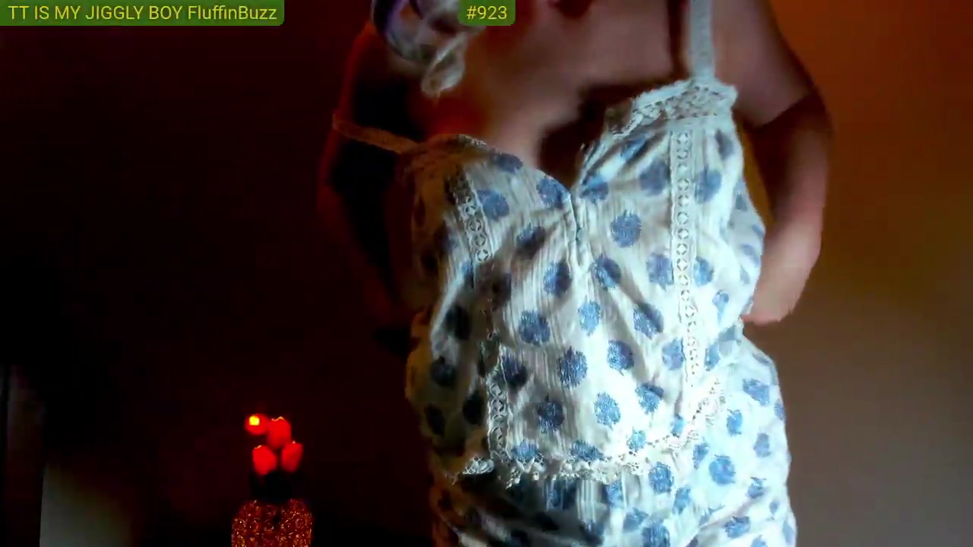 Gallery image thumbnail from FluffinRayRay's myfreecams stream on, 06/08/2026, 01:12 image 17 of 20