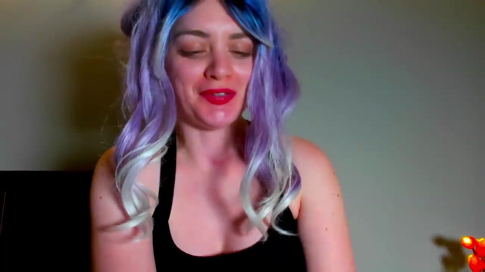 Gallery image thumbnail from FluffinRayRay's myfreecams stream on, 06/11/2026, 02:11 image 2 of 20