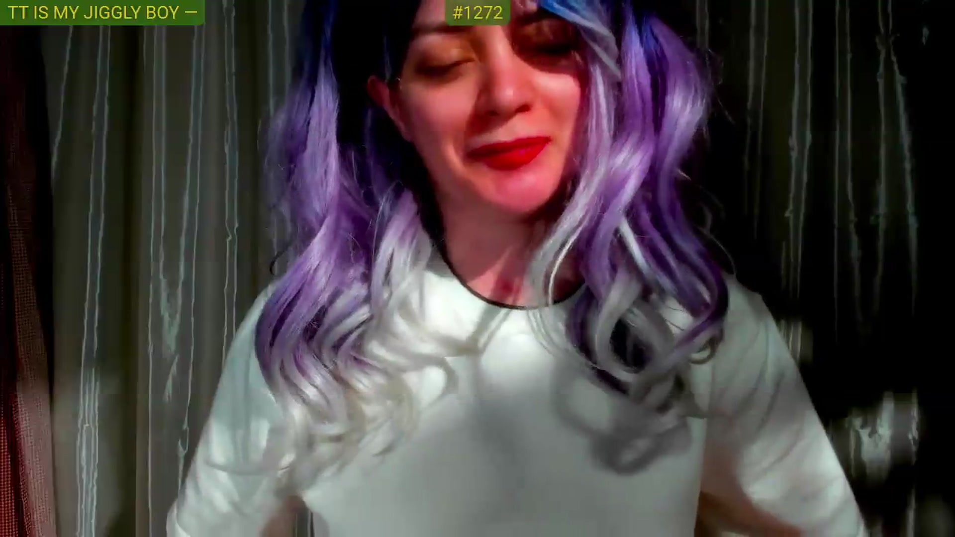 Gallery image thumbnail from FluffinRayRay's myfreecams stream on, 06/14/2026, 20:34 image 19 of 20