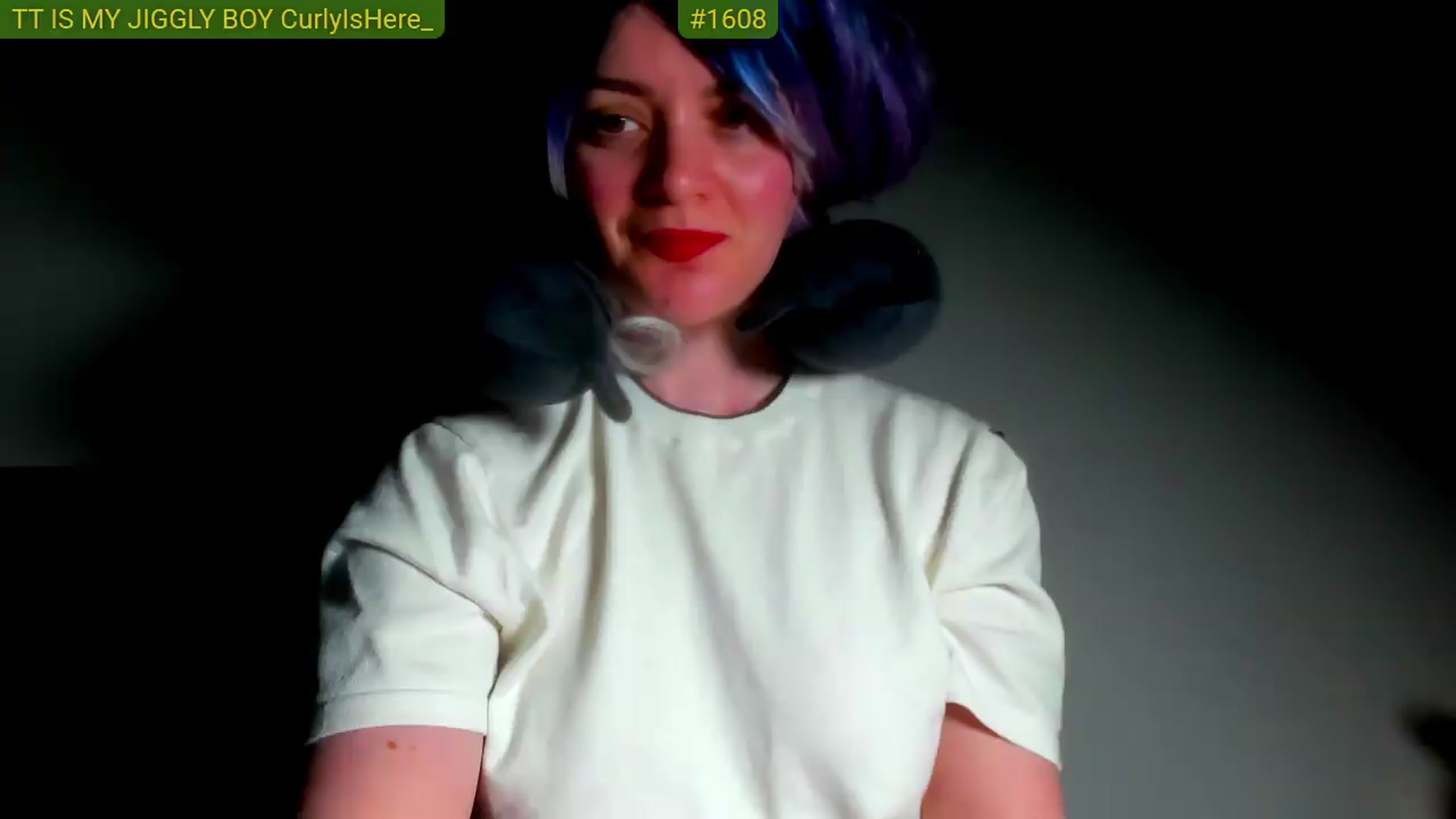 Gallery image thumbnail from FluffinRayRay's myfreecams stream on, 06/27/2026, 24:13 image 4 of 20