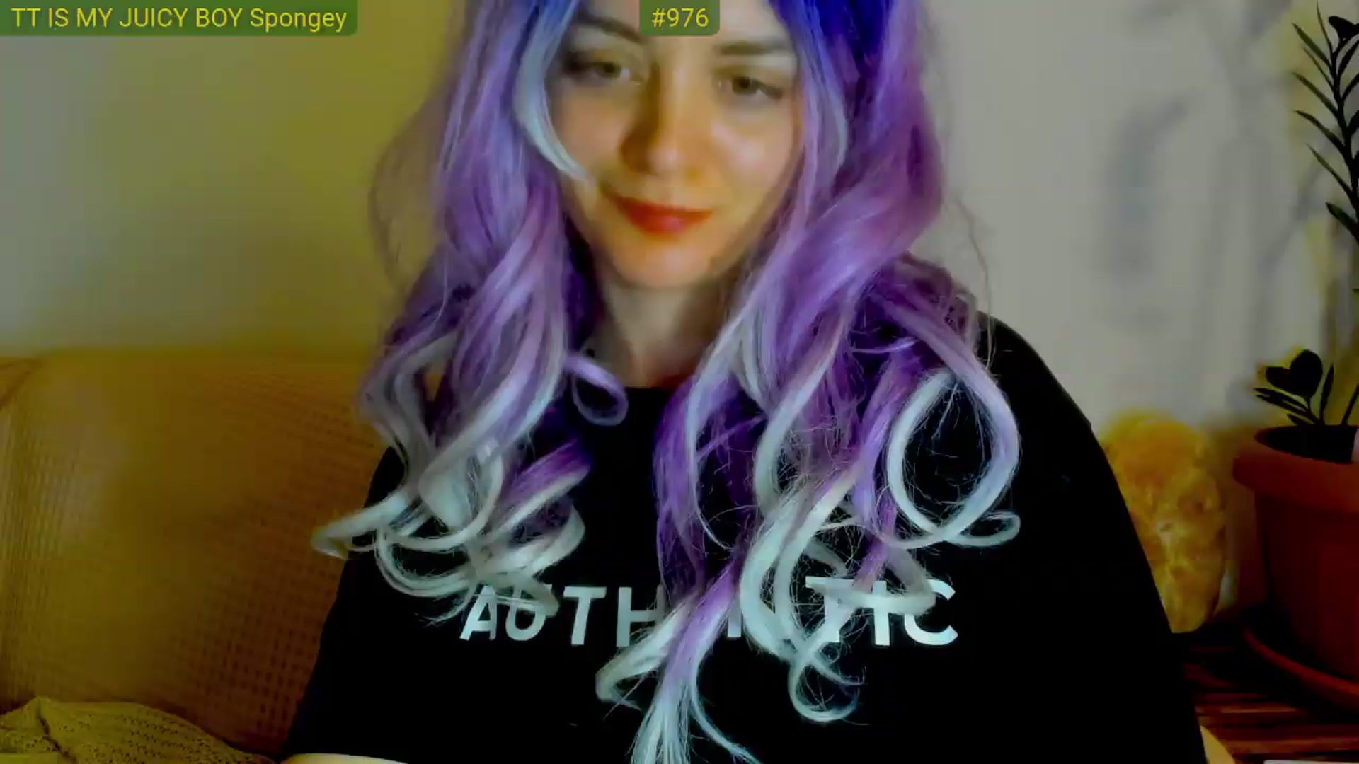 Gallery image thumbnail from FluffinRayRay's myfreecams stream on, 07/29/2026, 01:46 image 5 of 20