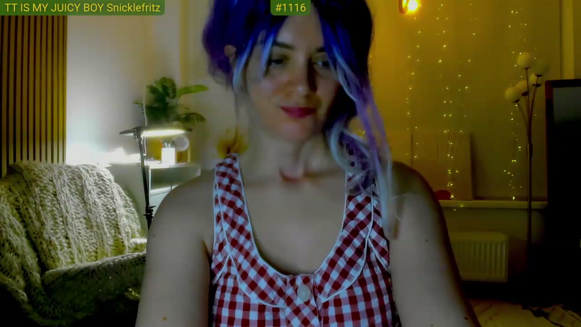 Gallery image thumbnail from FluffinRayRay's myfreecams stream on, 08/02/2026, 24:03 image 10 of 20