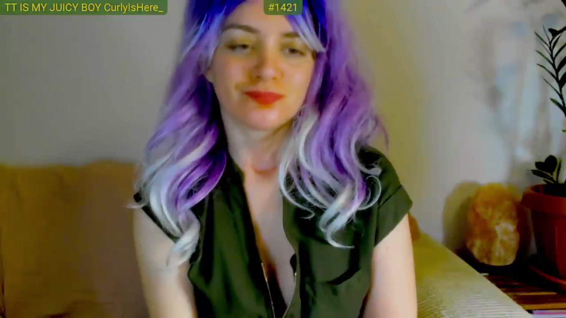 Gallery image thumbnail from FluffinRayRay's myfreecams stream on, 08/09/2026, 23:56 image 5 of 20