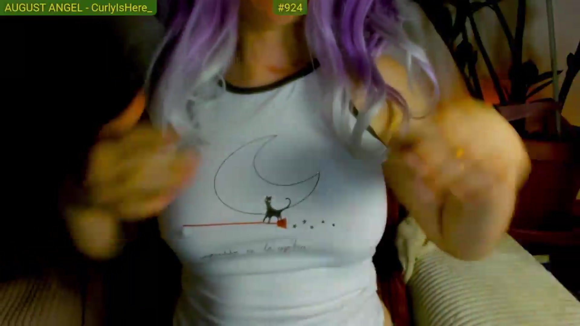 Gallery image thumbnail from FluffinRayRay's myfreecams stream on, 08/22/2026, 24:40 image 9 of 20