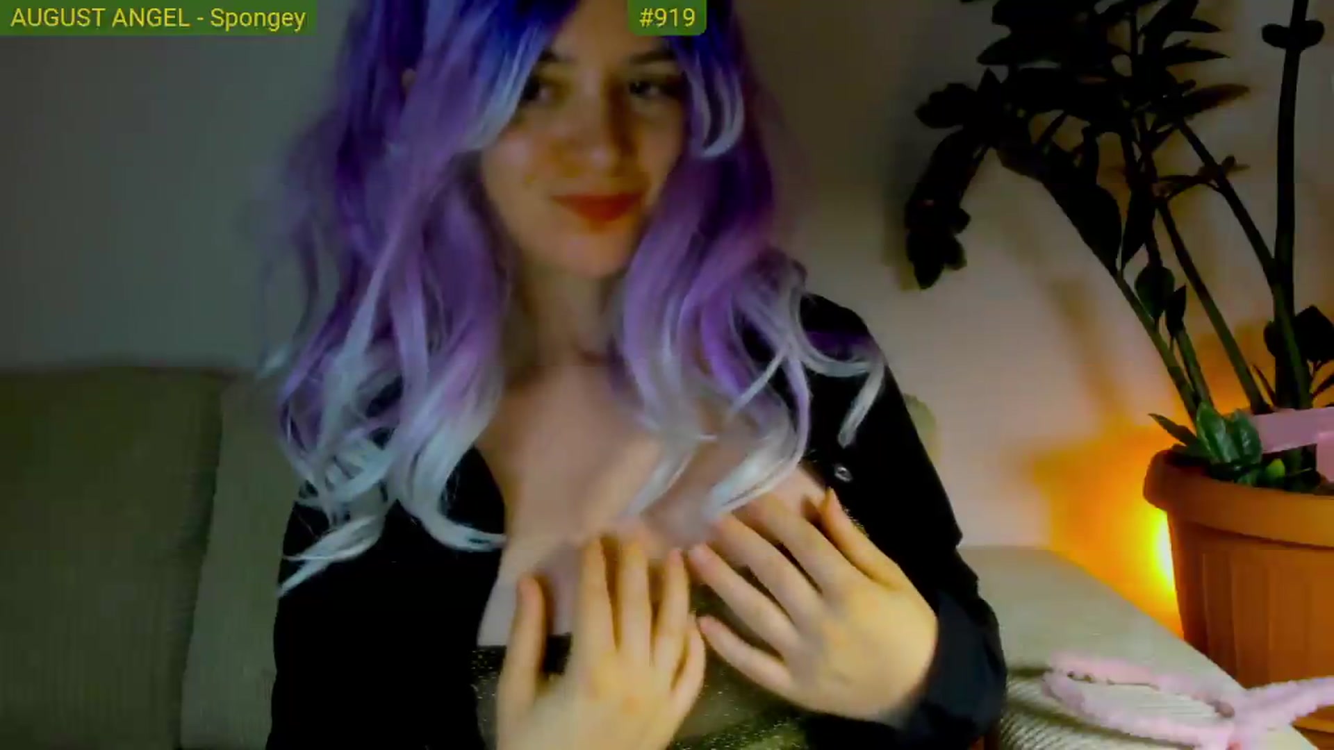 Gallery image thumbnail from FluffinRayRay's myfreecams stream on, 08/23/2026, 01:43 image 13 of 20